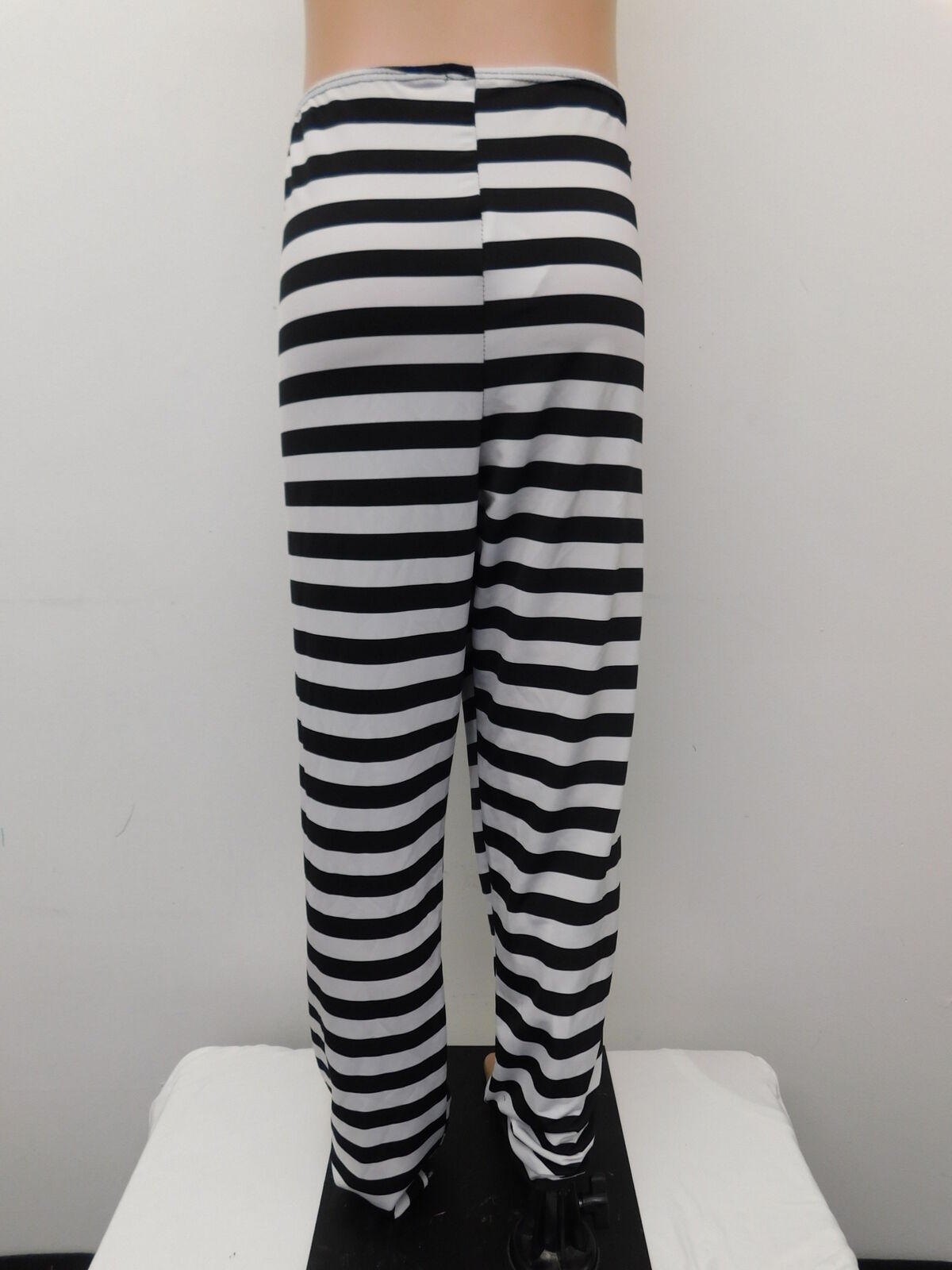 Pre-Owned Leggings Dansco   Medium Adult Black  Jazz