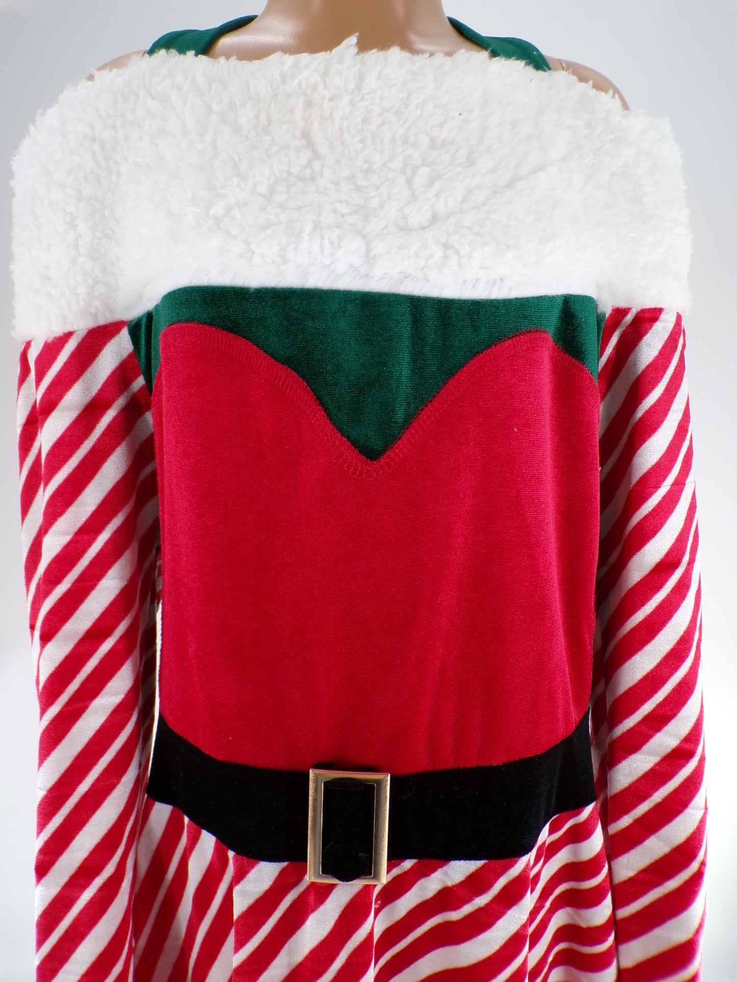 Pre-Owned Costume Christmas No Boundaries   Small Child Red  Jazz