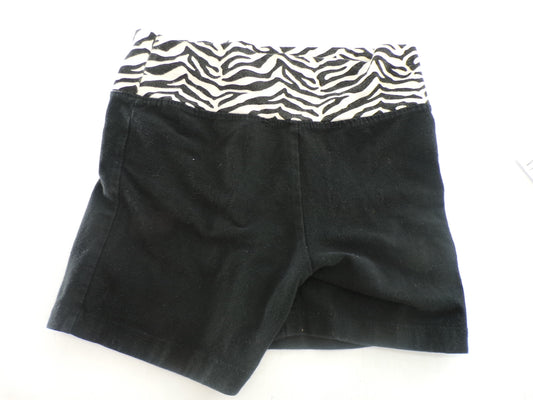 Pre-Owned Shorts Danskin Now   Small Child Black White  Gymnastics Cheer Jazz