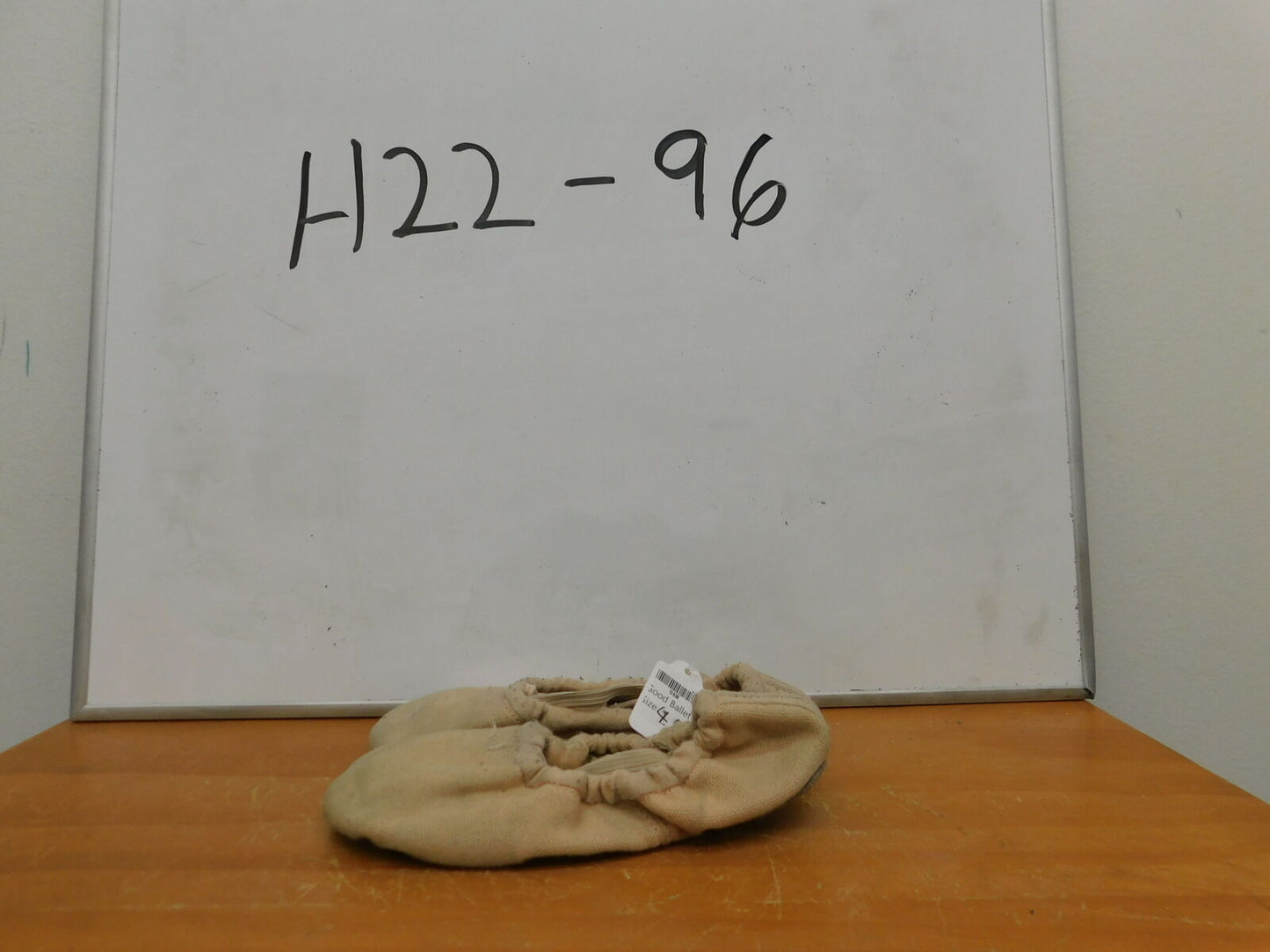 Pre-Owned Ballet Shoes Revolution Big Kid 4.5 Canvas