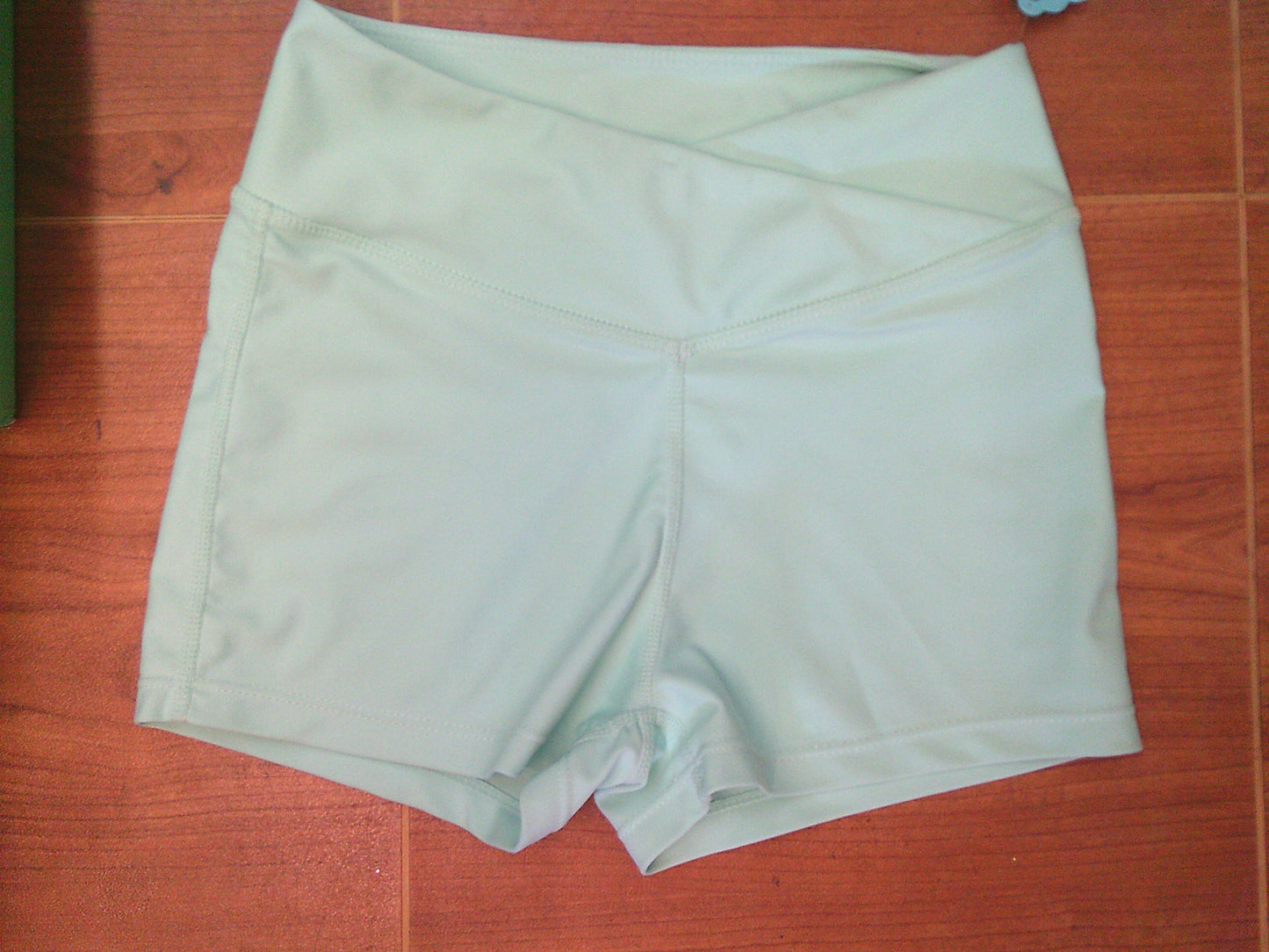 Pre-Owned V Waist Shorts Oh LaLa   XS Adult Mint Green