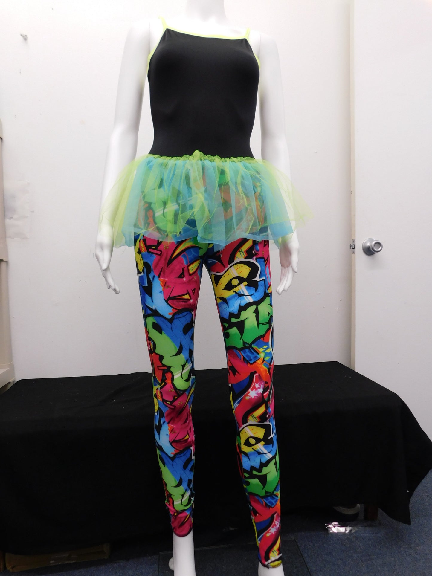Pre-Owned Costume Curtain Call E1856 Large Adult Neon Hip Hop