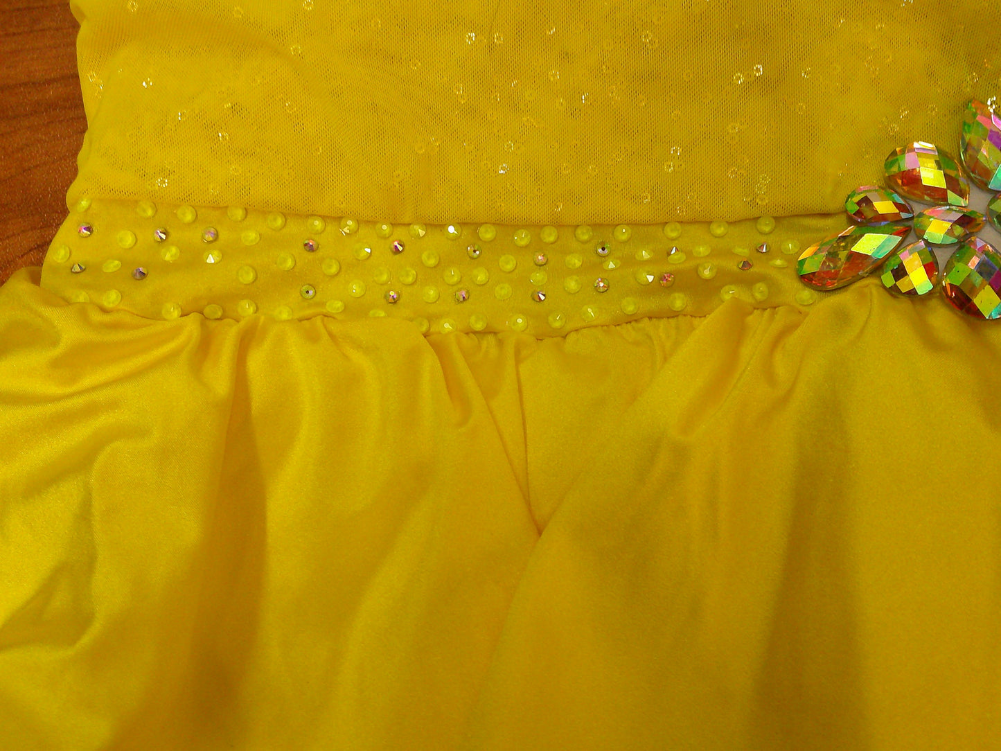 Pre-Owned Costume Weissman  14158 XL Child Yellow Fluffy Tutu Jazz Sequin & Stones