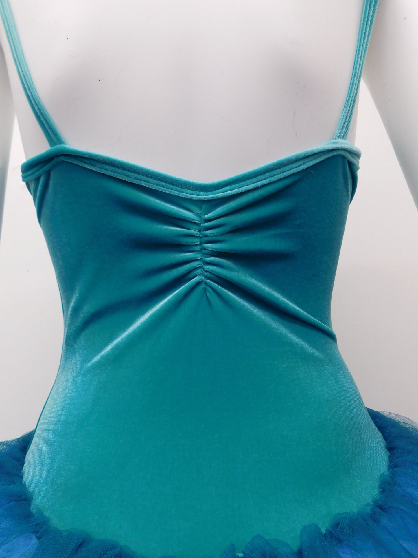 Pre-Owned Costume Curtain Call E1666 Small Adult Turquoise Tutu Ballet