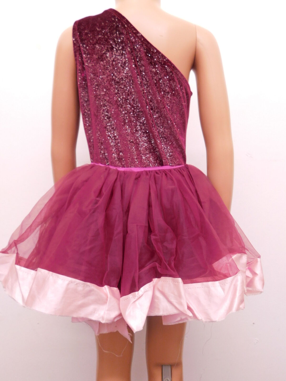 Pre-Owned Costume Dansco   Medium Child Burgundy  Ballet