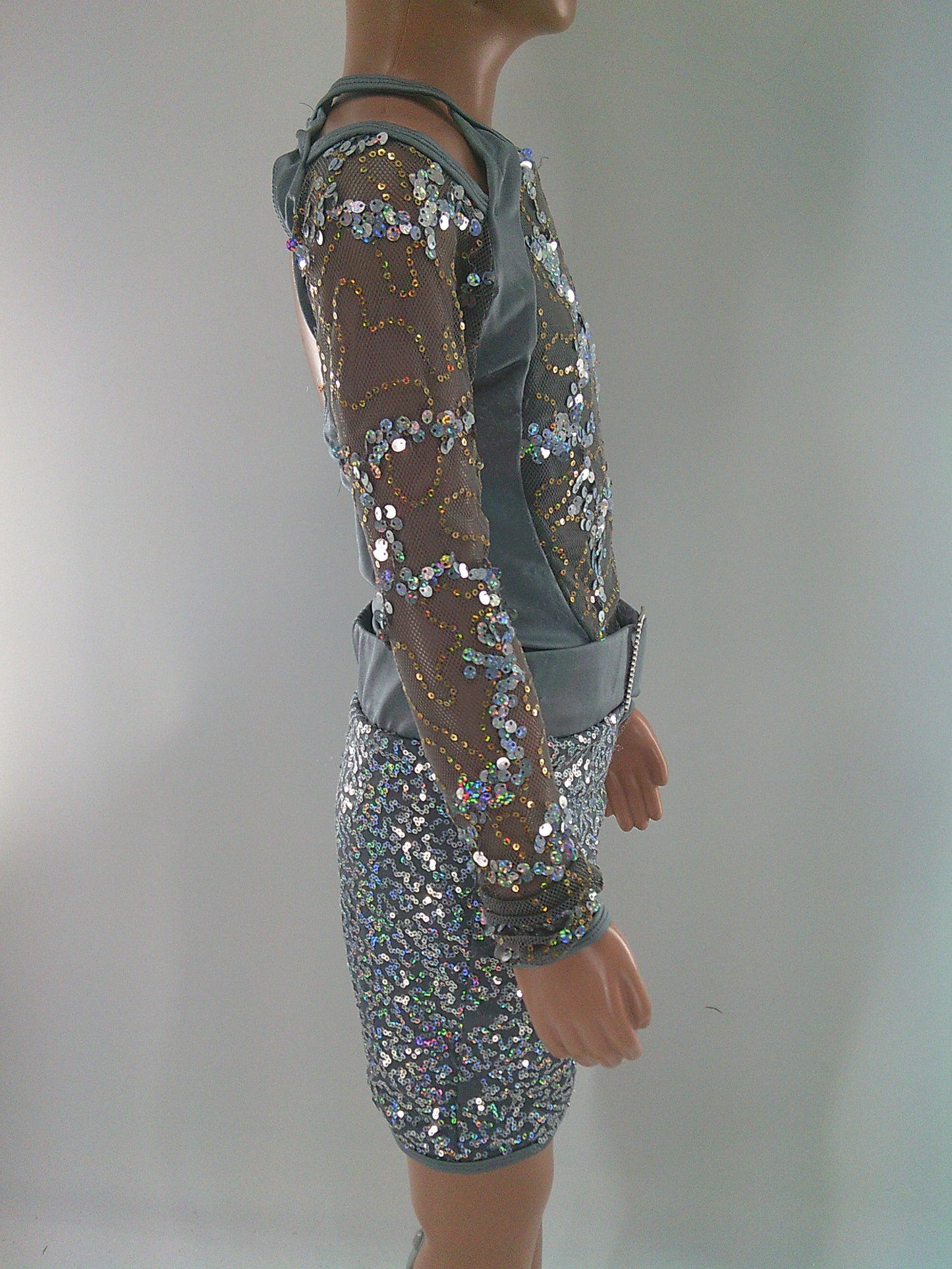 Pre-Owned Costume Revolution  RC22843 Medium Child Silver  Jazz Sequins