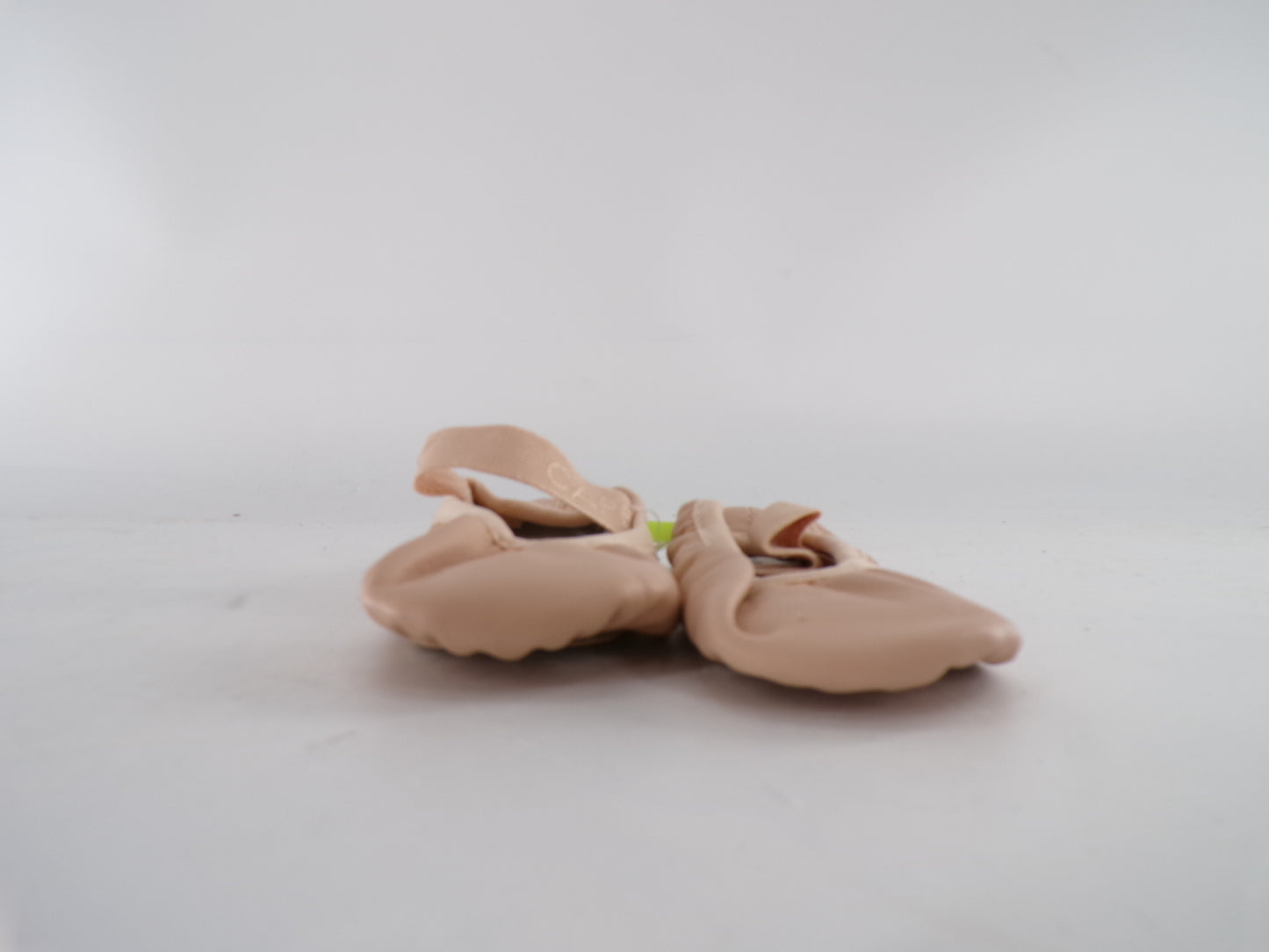 Pre-Owned Ballet Shoes Capezio Little Kid 6.5M  Leather Single Strap Full Sole