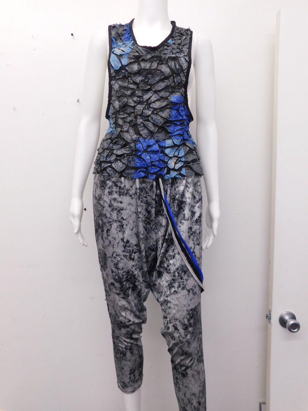 Pre-Owned Costume Dansco   Small Adult Silver  Jazz