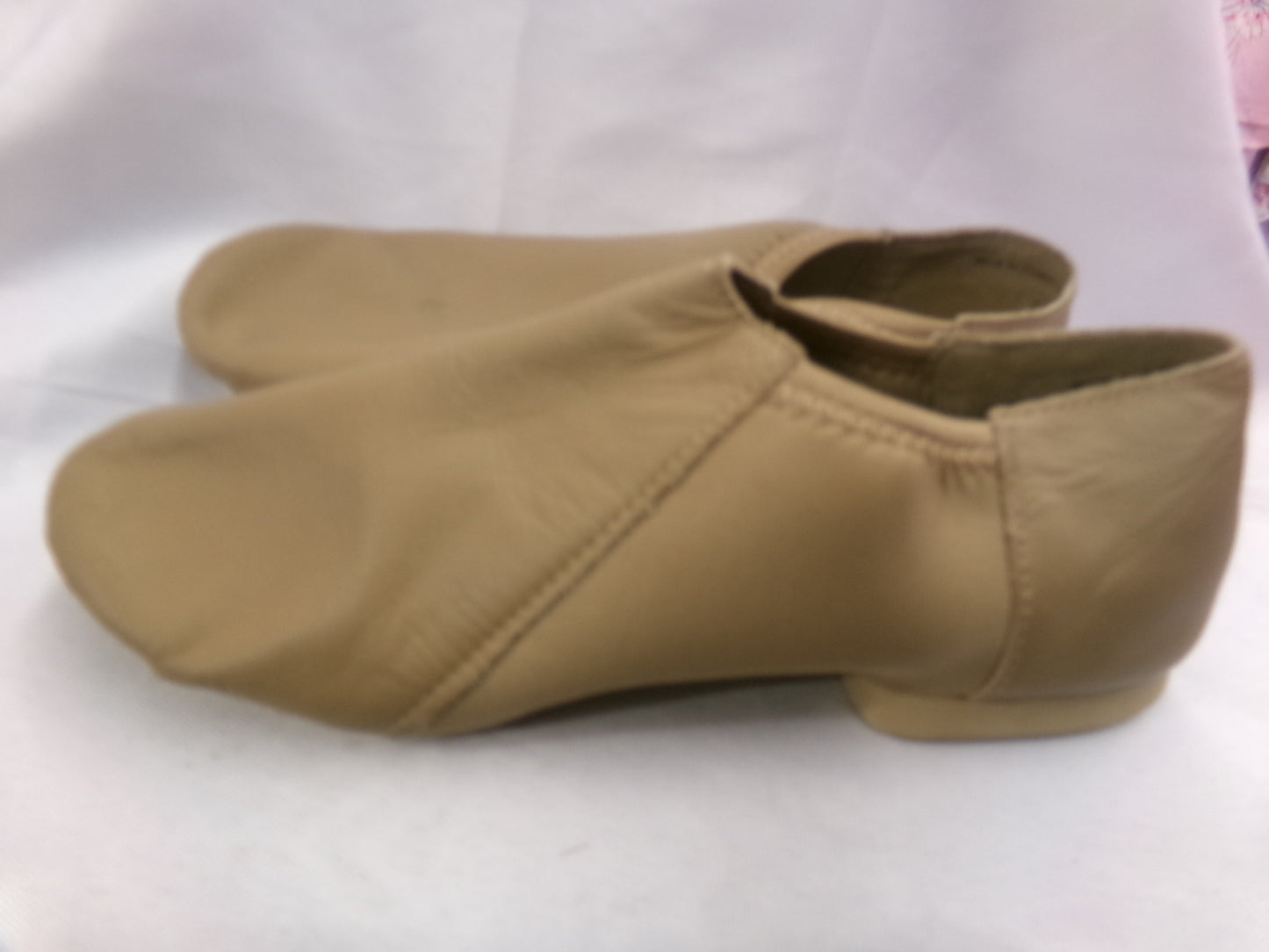 Pre-Owned Jazz Shoes So Danca JZ43 Tan Adult 7M Pull On Leather Split Sole