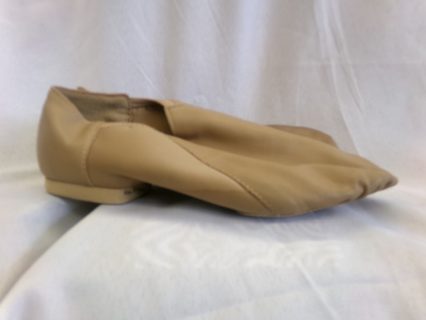 Pre-Owned Jazz Shoes So Danca JZ43 Tan Adult 8M Pull On Leather Split Sole