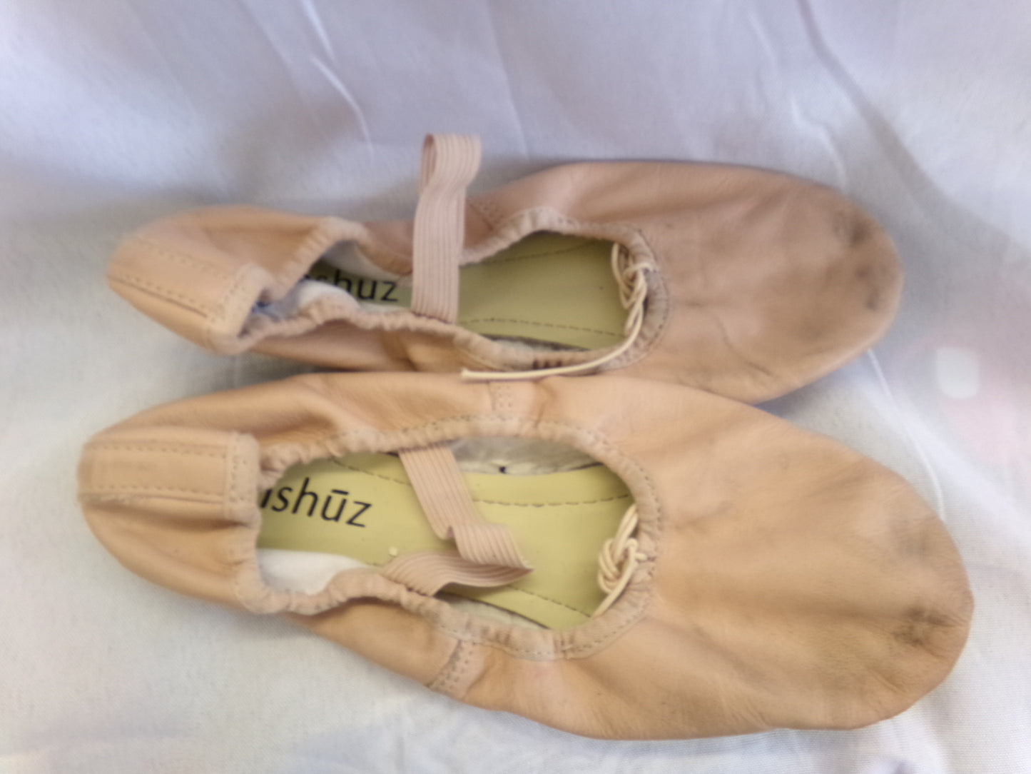 Pre-Owned Ballet Shoes Danshuz Adult 7.5W  Leather Single Strap Full Sole