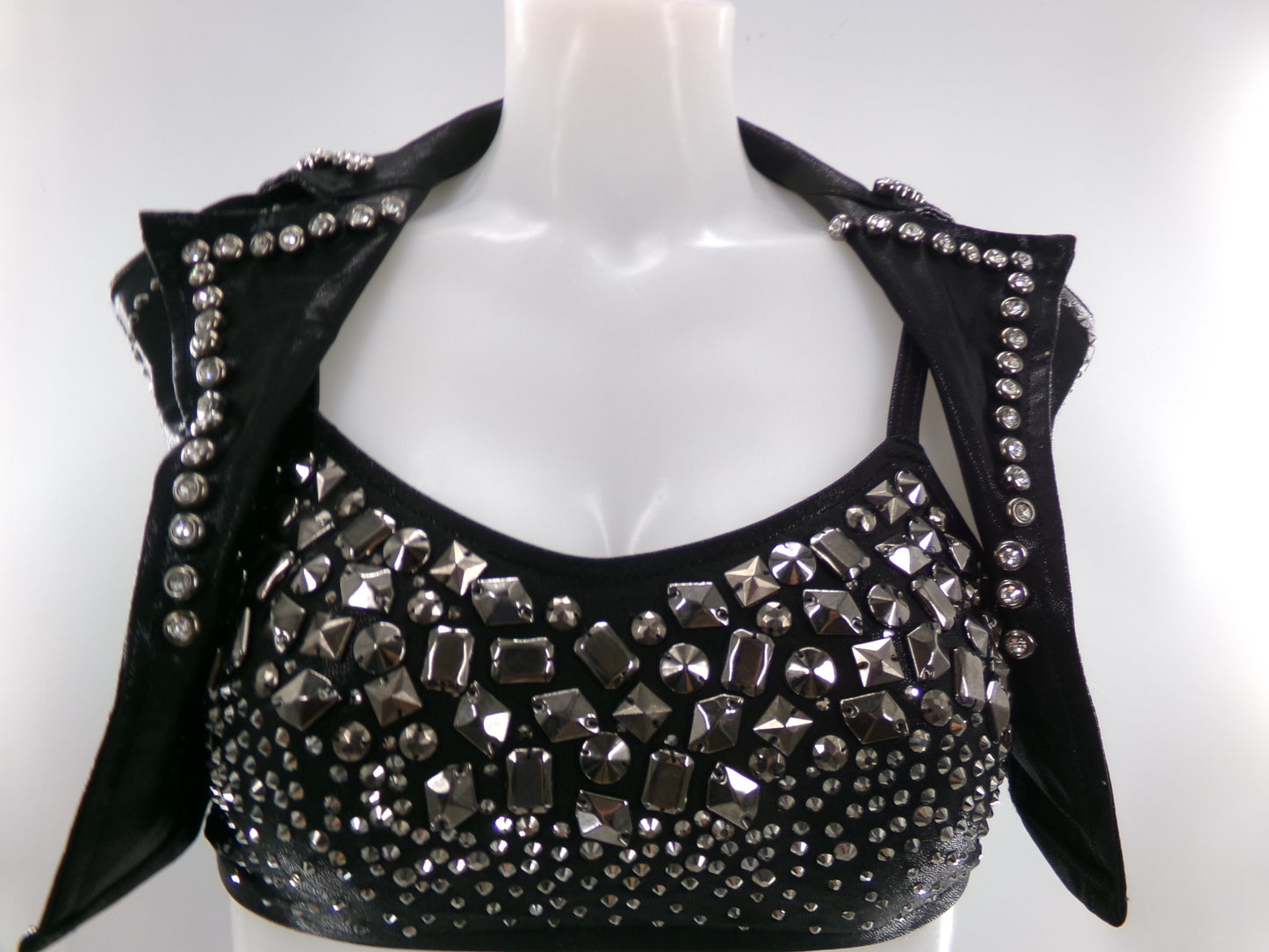 Pre-Owned Costume XLC Child Black Glamour Jazz Acro Contemporary Beading 3 pc Metallic