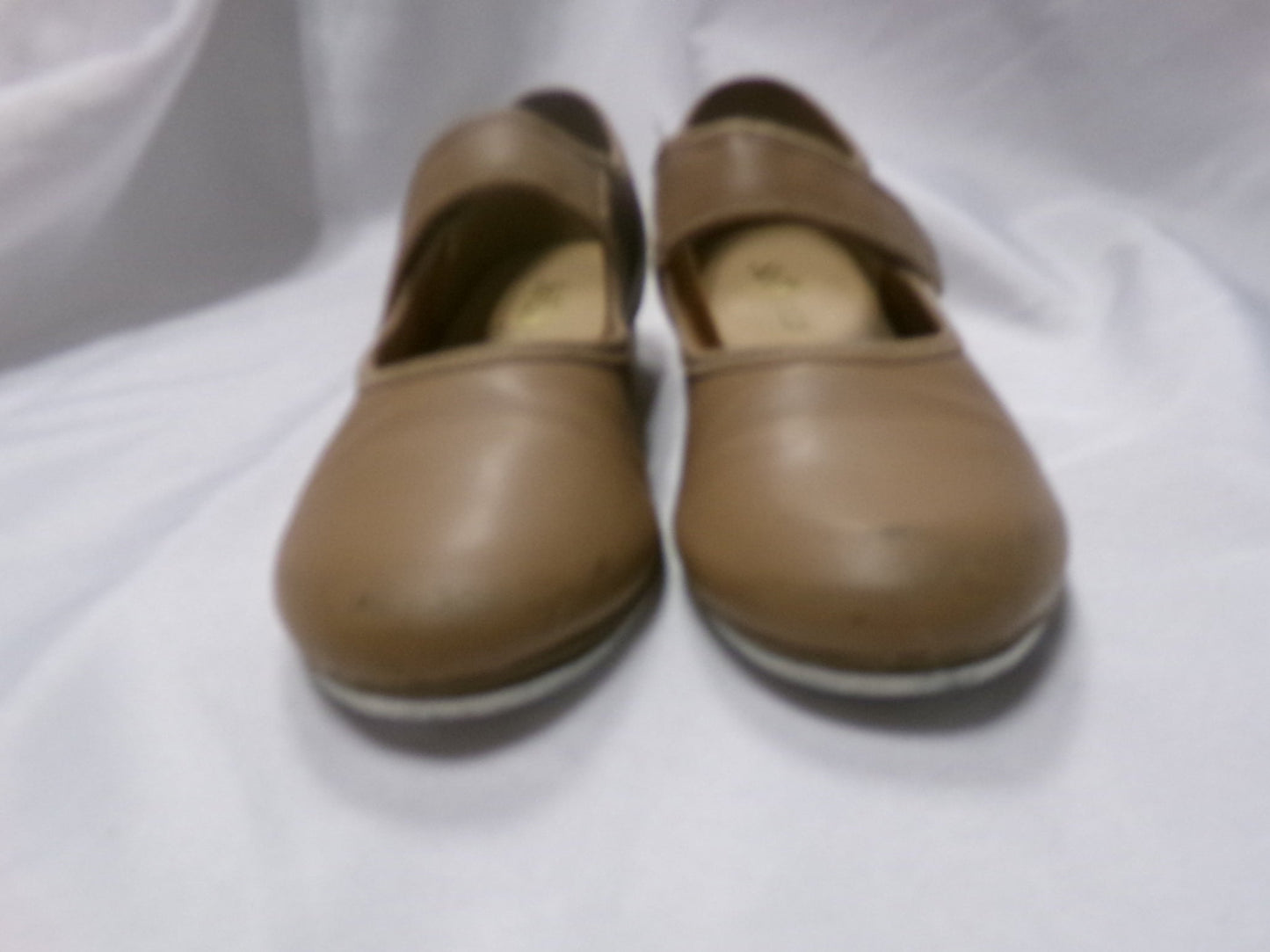 Pre-Owned Tap Shoes Youth 4 Tan Mary Jane Leather Loop Strap