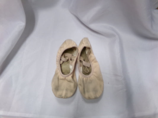 Pre-Owned Ballet Shoes Stelle Adult 3 Canvas Split Sole Double Strap