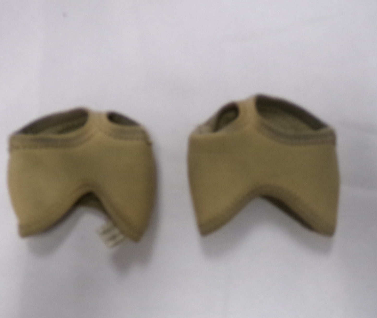 Pre-Owned Foot Undeez Danz N Motion Neoprene Tan Large