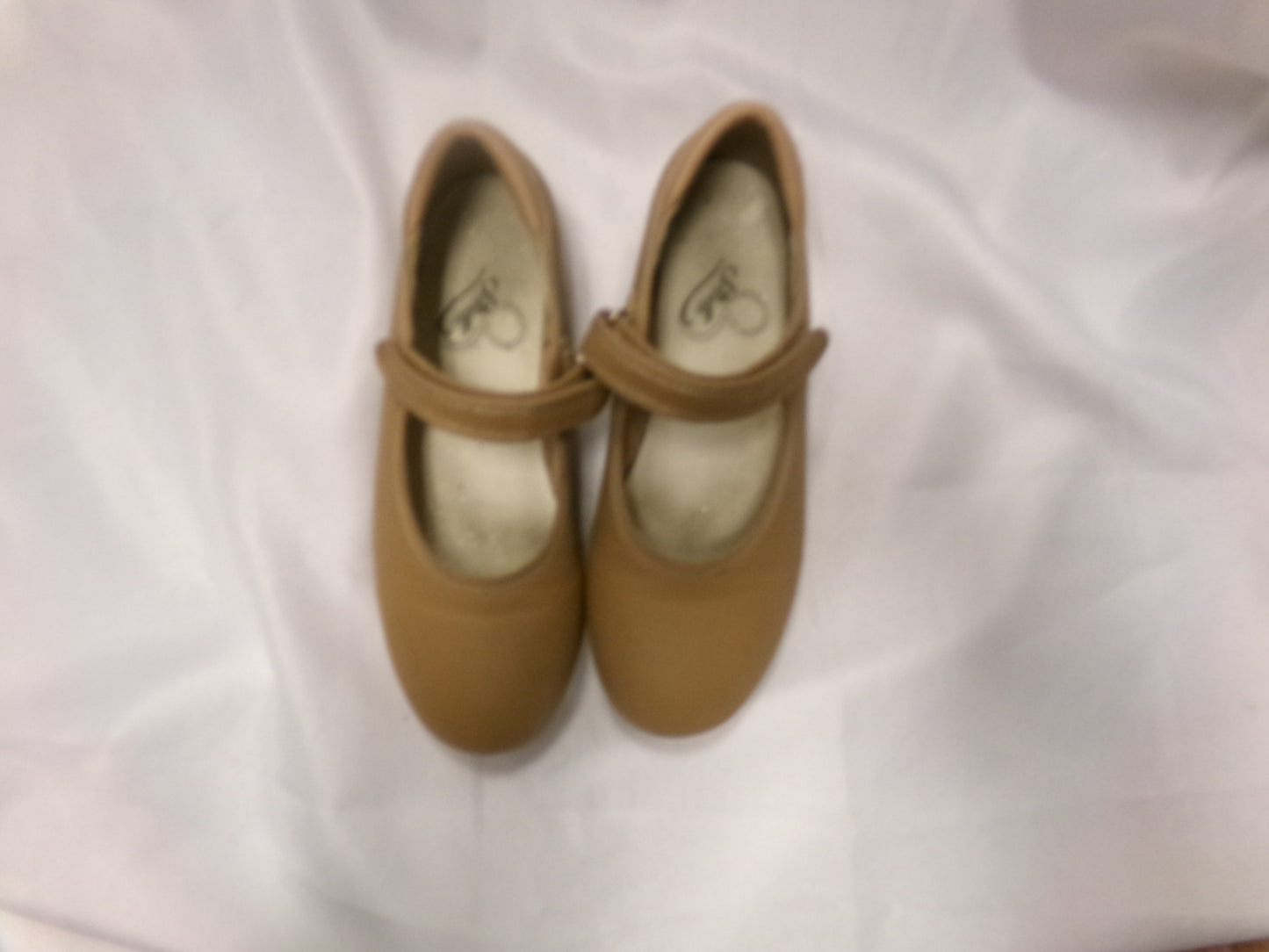 Pre-Owned Dance Tap Shoes Stelle Kids 4M Mary Jane easy Strap Tan