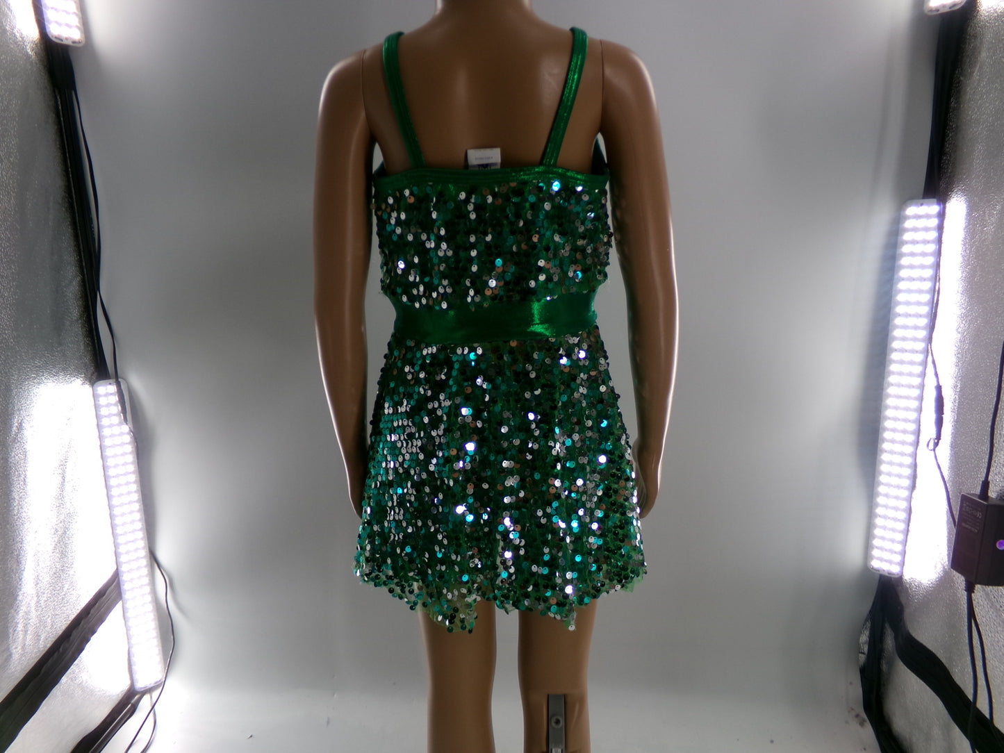 Pre-Owned Costume Intermediate Child Green A Wish Come True 11424 Jazz Tap Clogging Sequin 2 pc Metallic