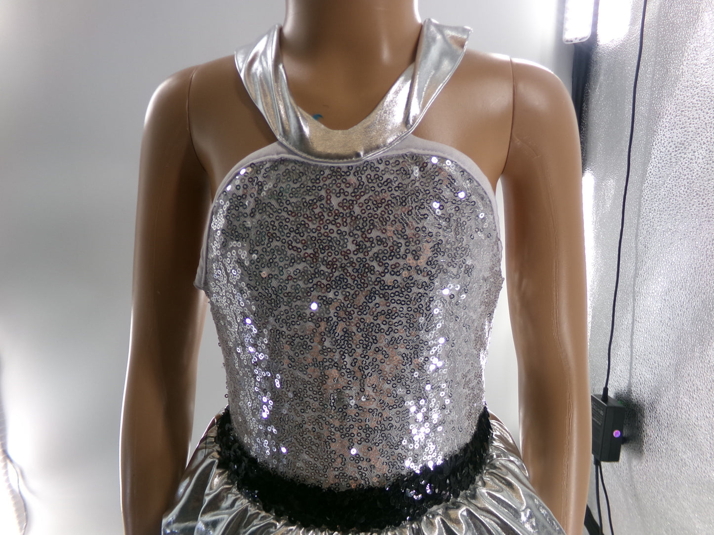 Pre-Owned Costume Small Child Silver iEFiEL Jazz Tap Musical Theater Metallic Dress Sequin