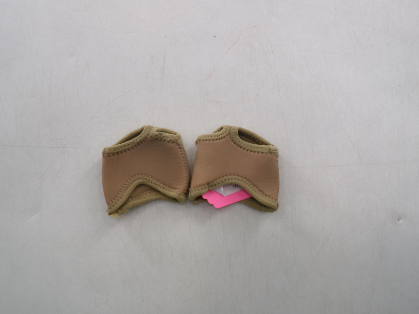 Pre-Owned Foot Undeez Neoprene Tan Small Contemporary Modern