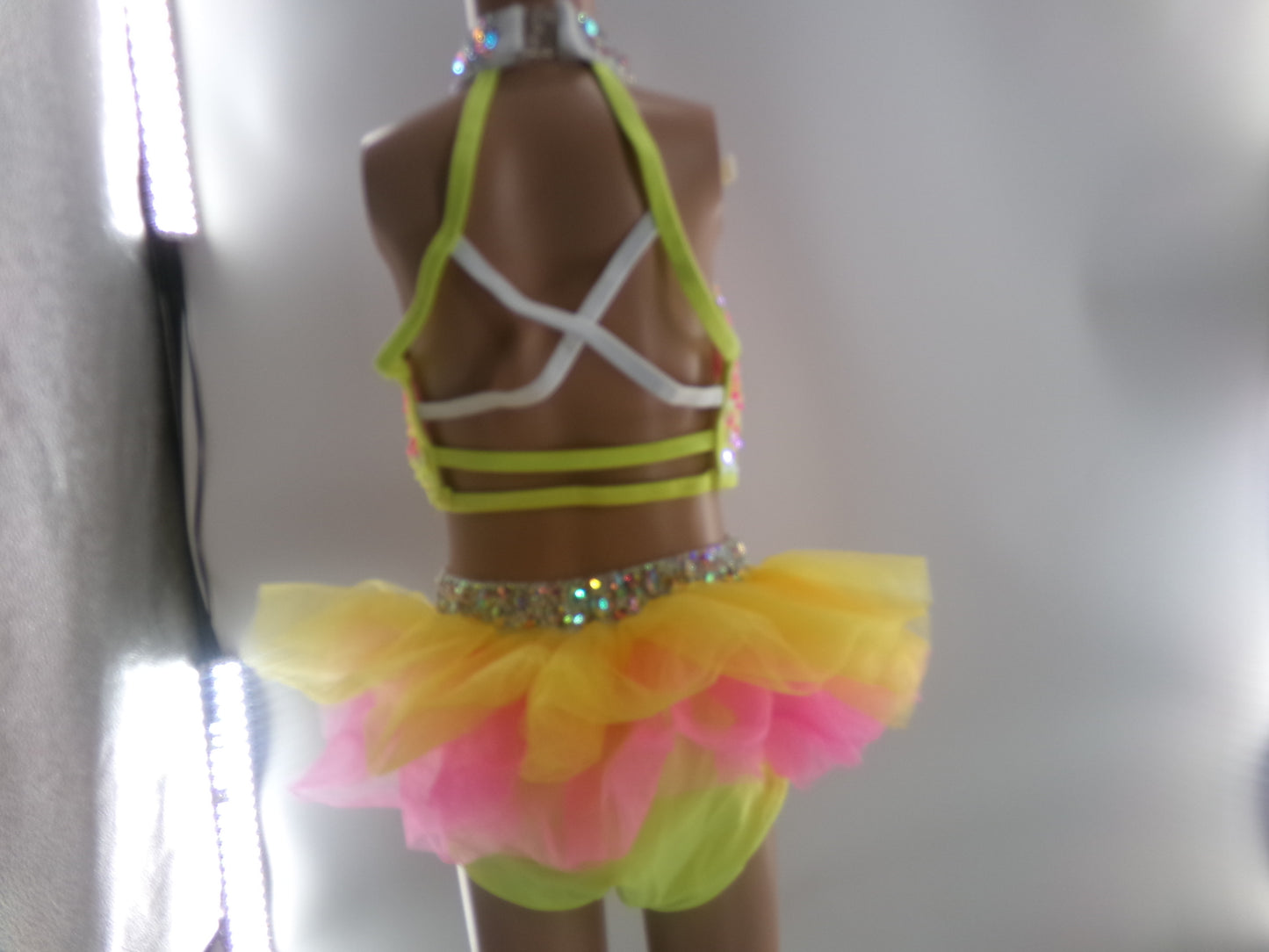 Pre-Owned Costume XL Child Yellow Glamour Jazz Character Musical Theater Neon Sequin Tutu