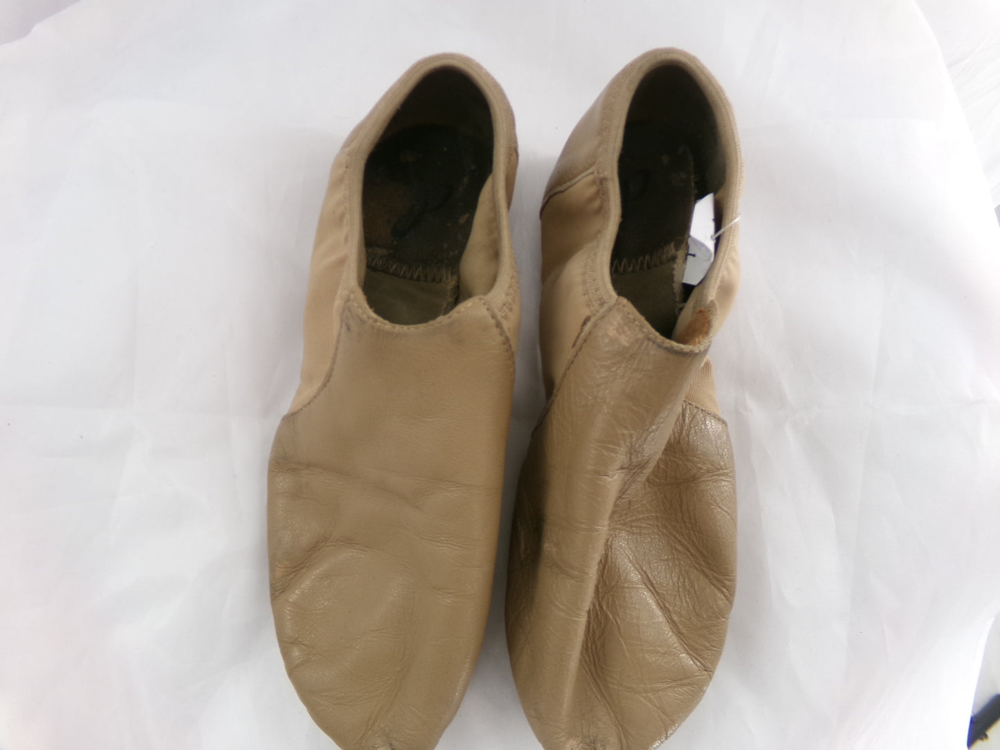 Pre-Owned Jazz Shoes Danz N Motion Tan 9158 Adult 5M Slip On Stretch Side