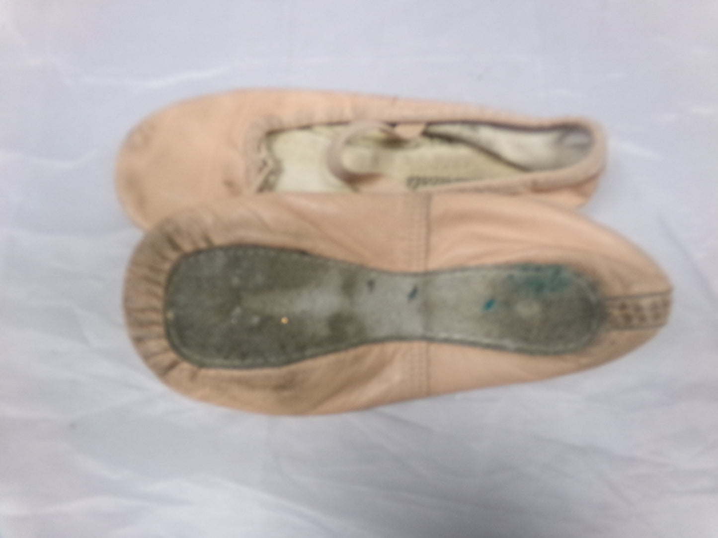 Pre-Owned Ballet Shoes Theatricals Kids 13.5M Pull On Leather Single Strap Full Sole