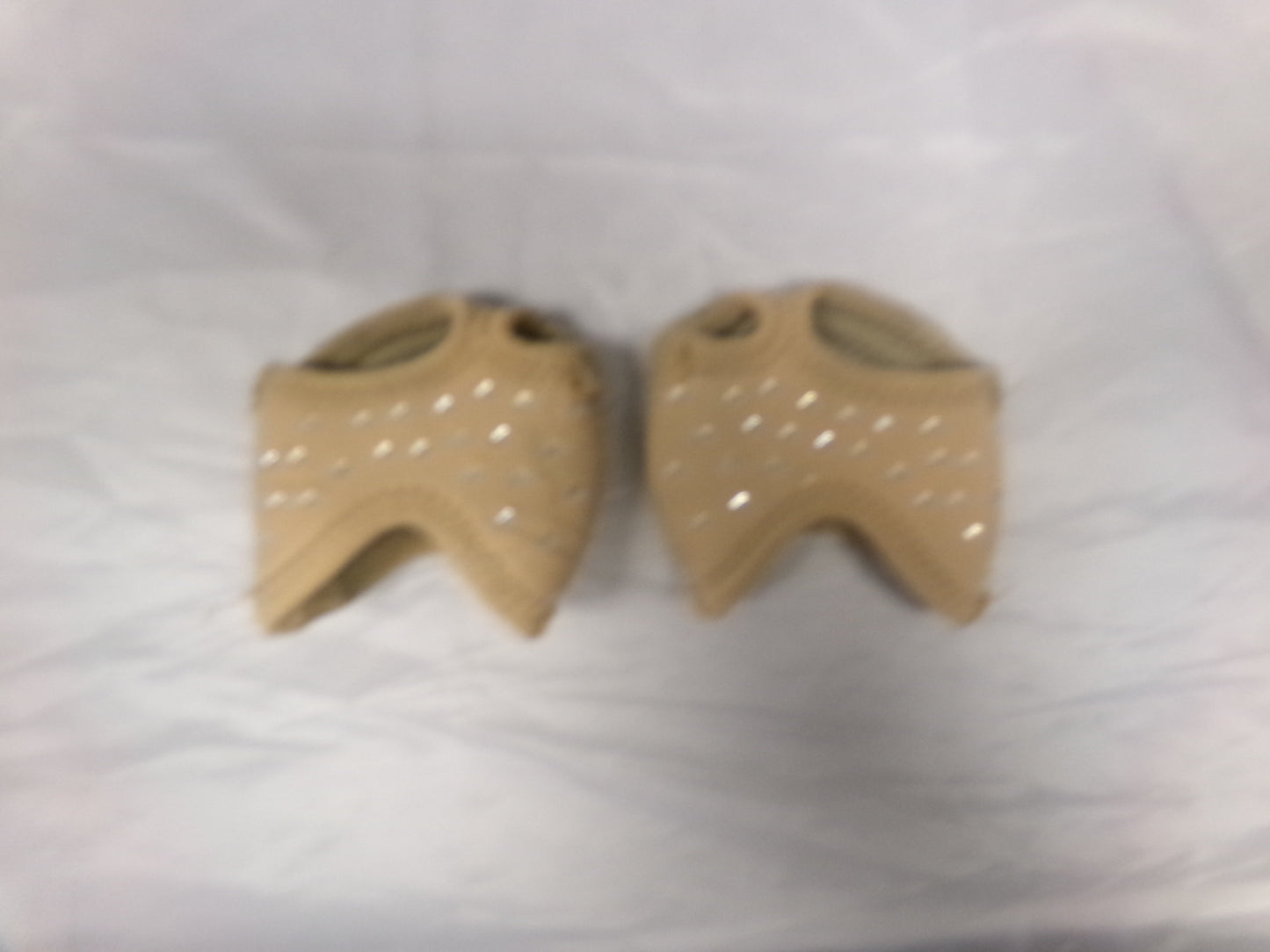 Pre-Owned Contemporary Shoes Danshuz Small Neoprene with Rhinestones Modern