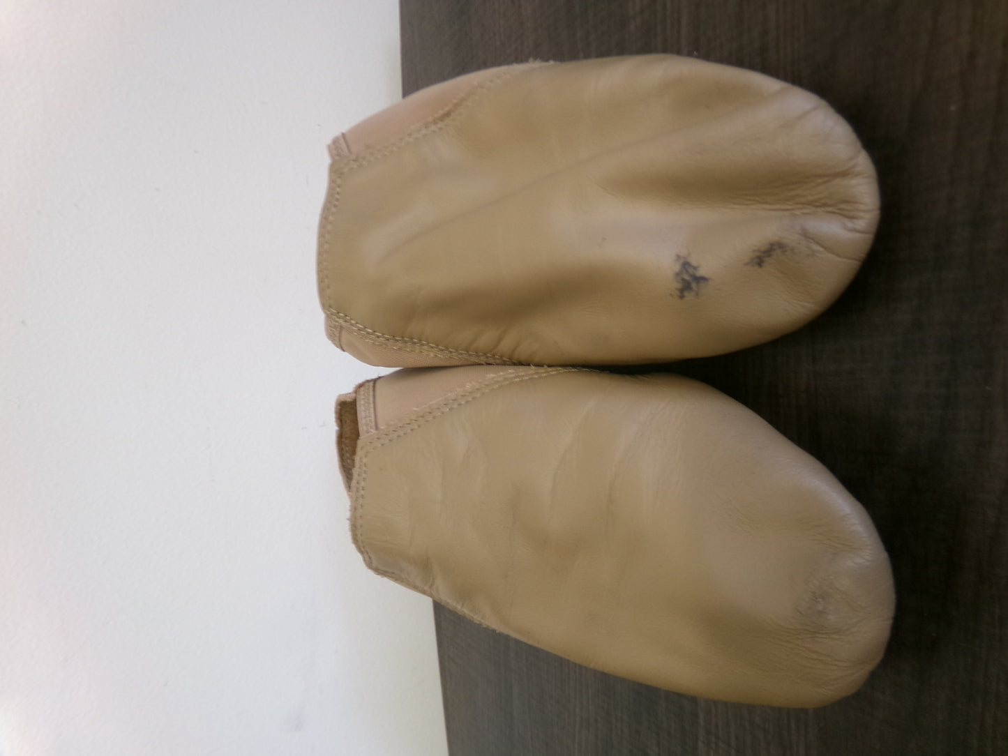Pre-Owned Jazz Shoes Dancing Fair Adult 6M Slip On Leather Split Sole