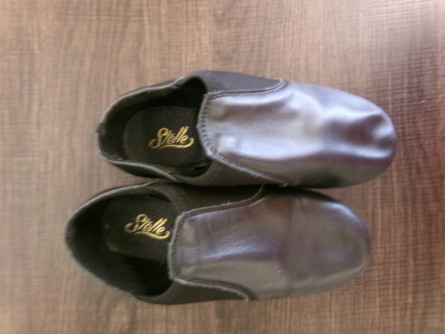 Pre-Owned Jazz Shoes Stelle Big Kid 1.5M Leather Slip On