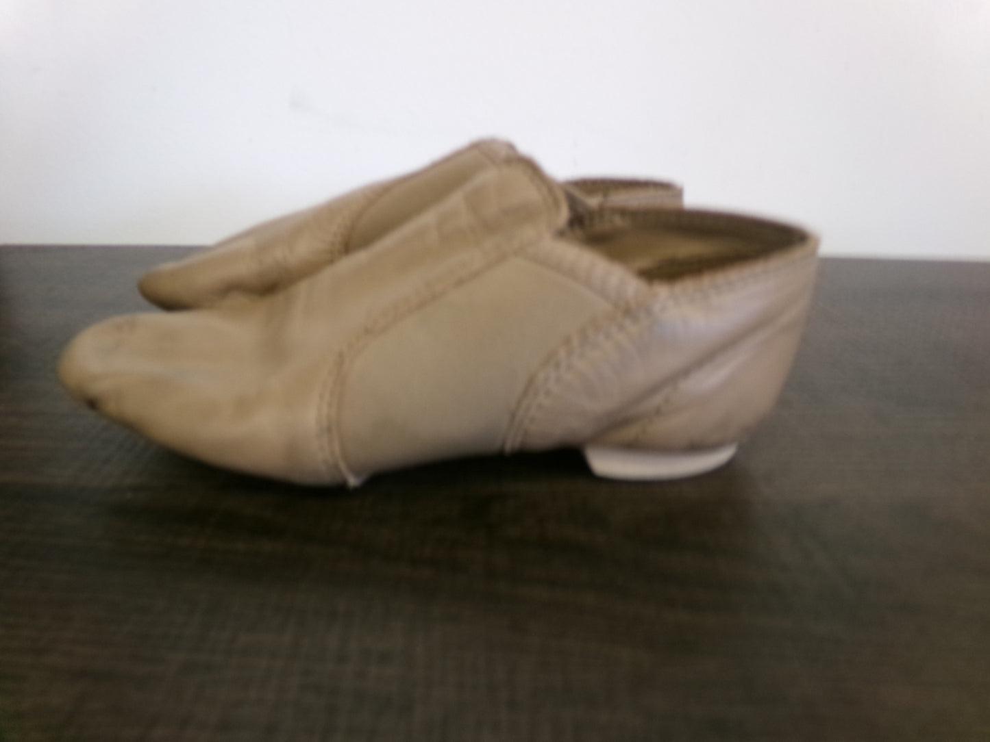 Pre-Owned Jazz Shoes Capezio Child 1M Tan Leather Split Sole