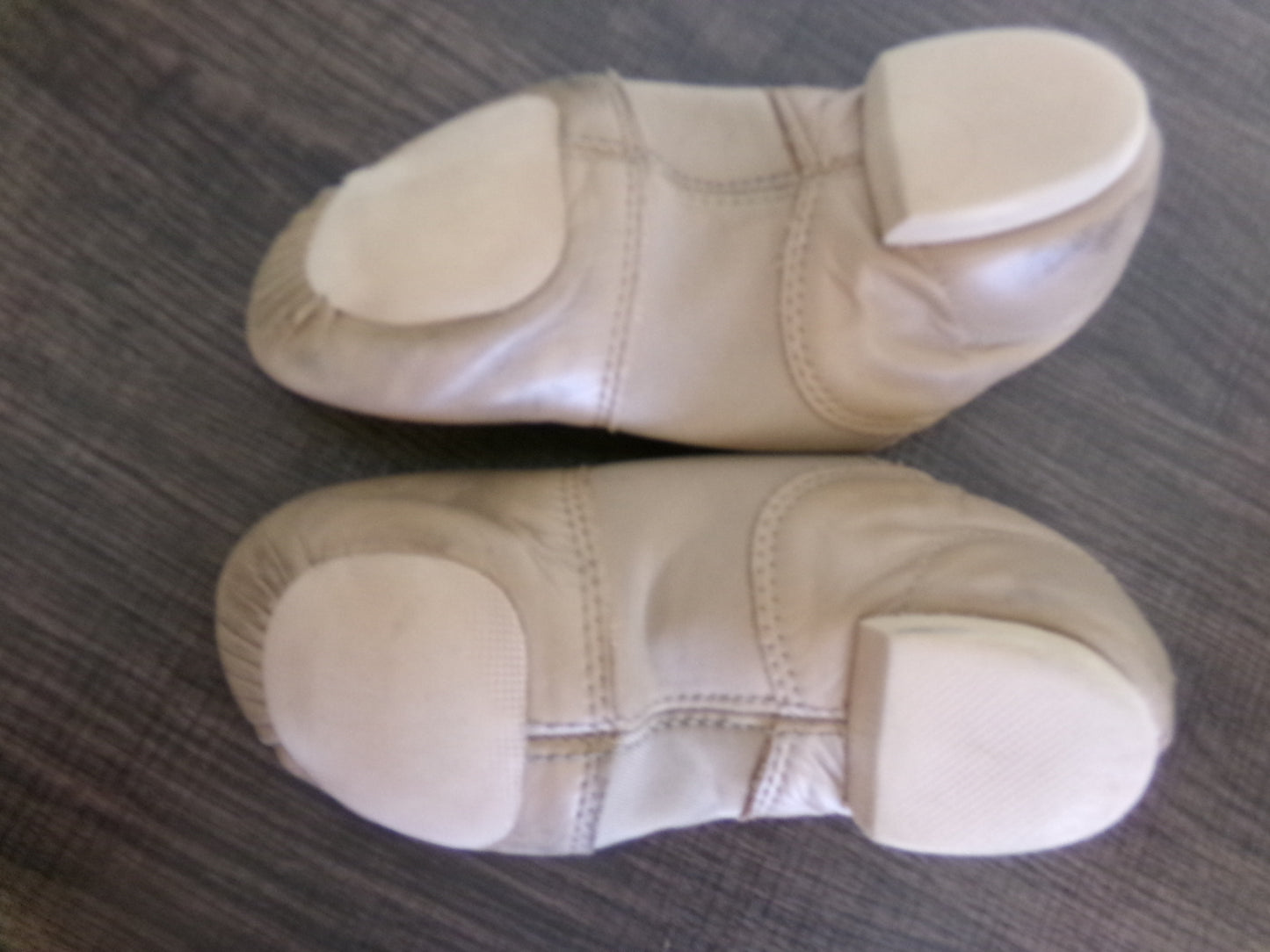 Pre-Owned Jazz Shoes Capezio Child 1M Tan Leather Split Sole
