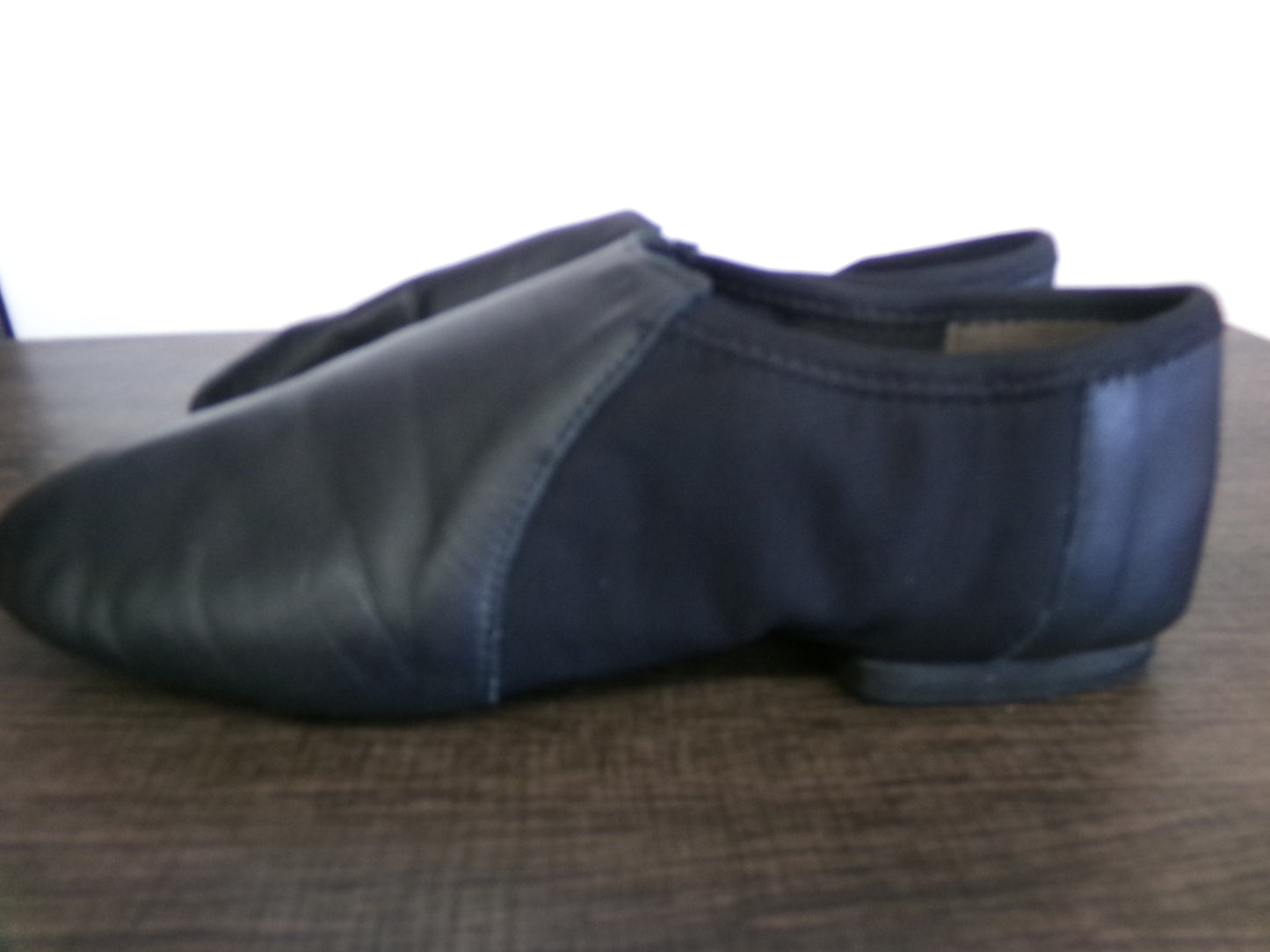 Pre-Owned Jazz Shoes DanzNMotion Adult 10M Leather Pull On Split Sole