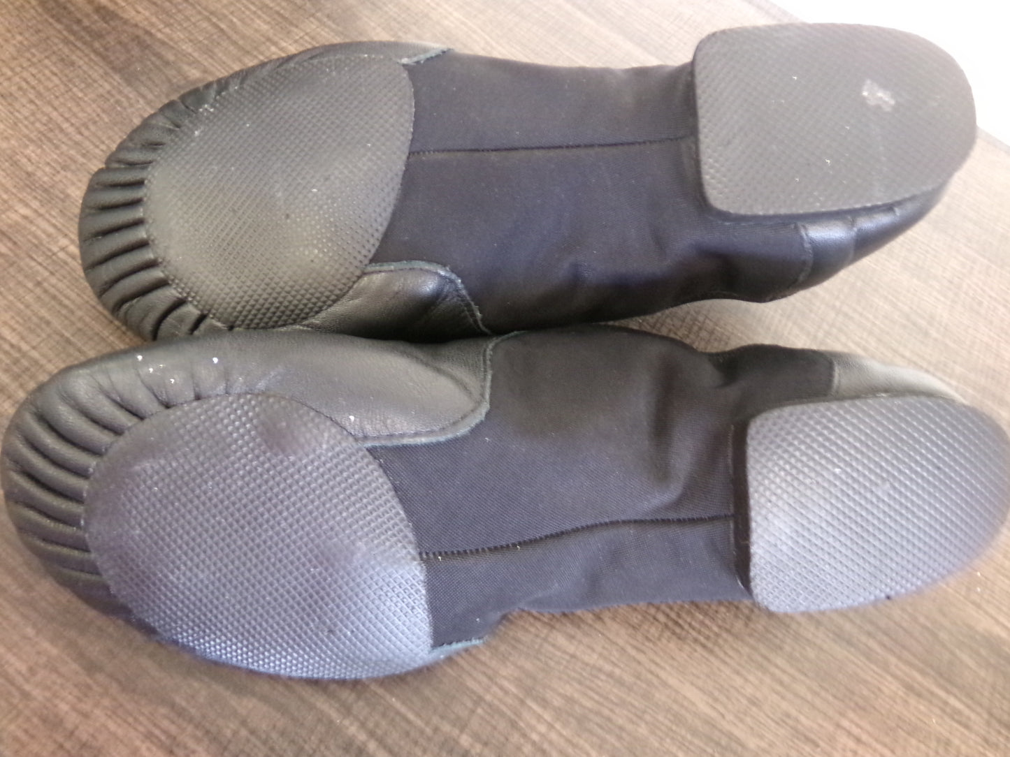Pre-Owned Jazz Shoes DanzNMotion Adult 10M Leather Pull On Split Sole