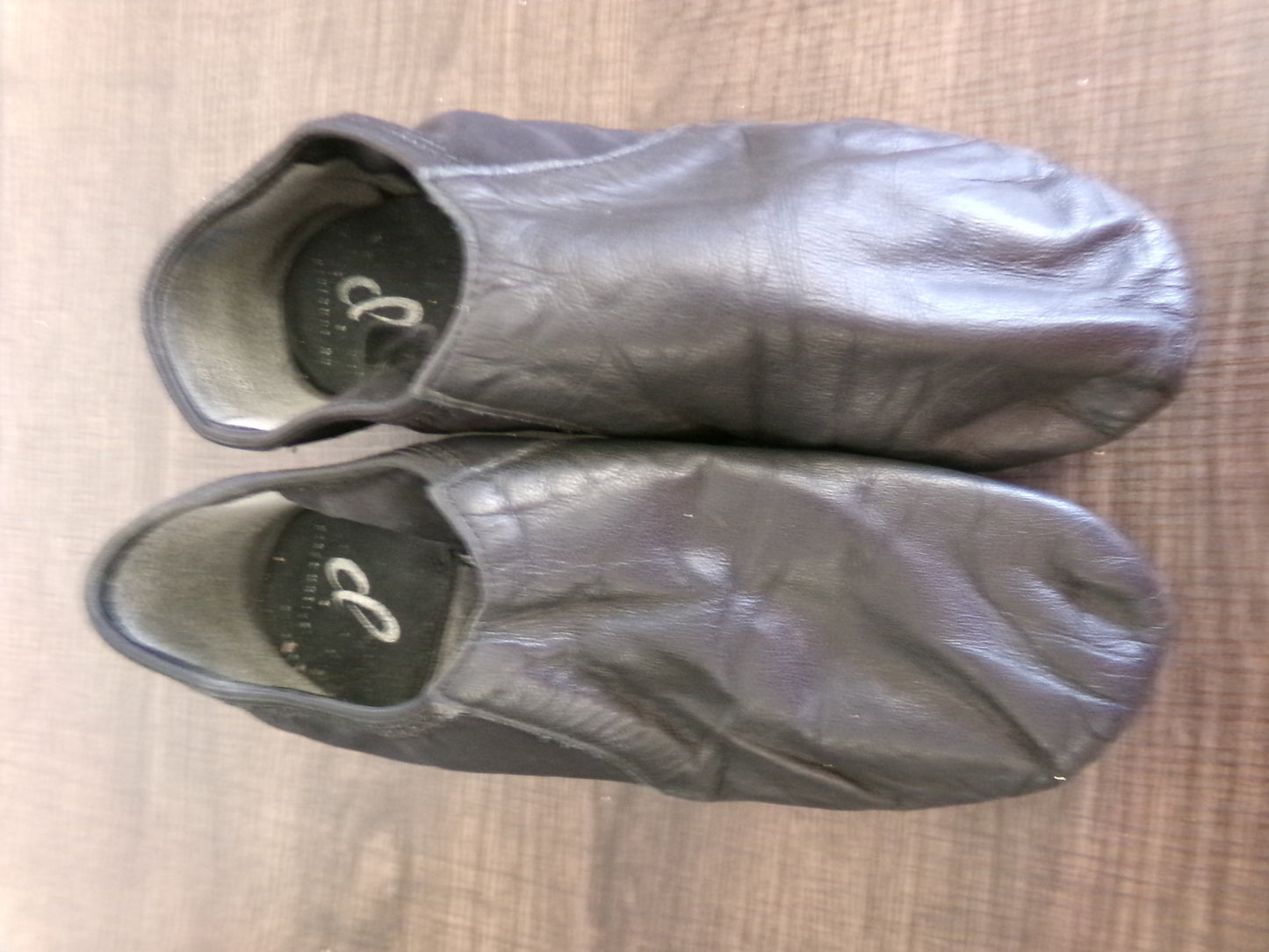 Pre-Owned Jazz Shoes DanzNMotion Adult 8M Leather Pull On Split Sole