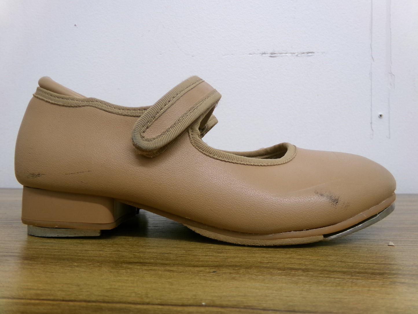 Pre-Owned Dance Tap Shoes Stelle Kids 12M Mary Jane easy Strap Tan