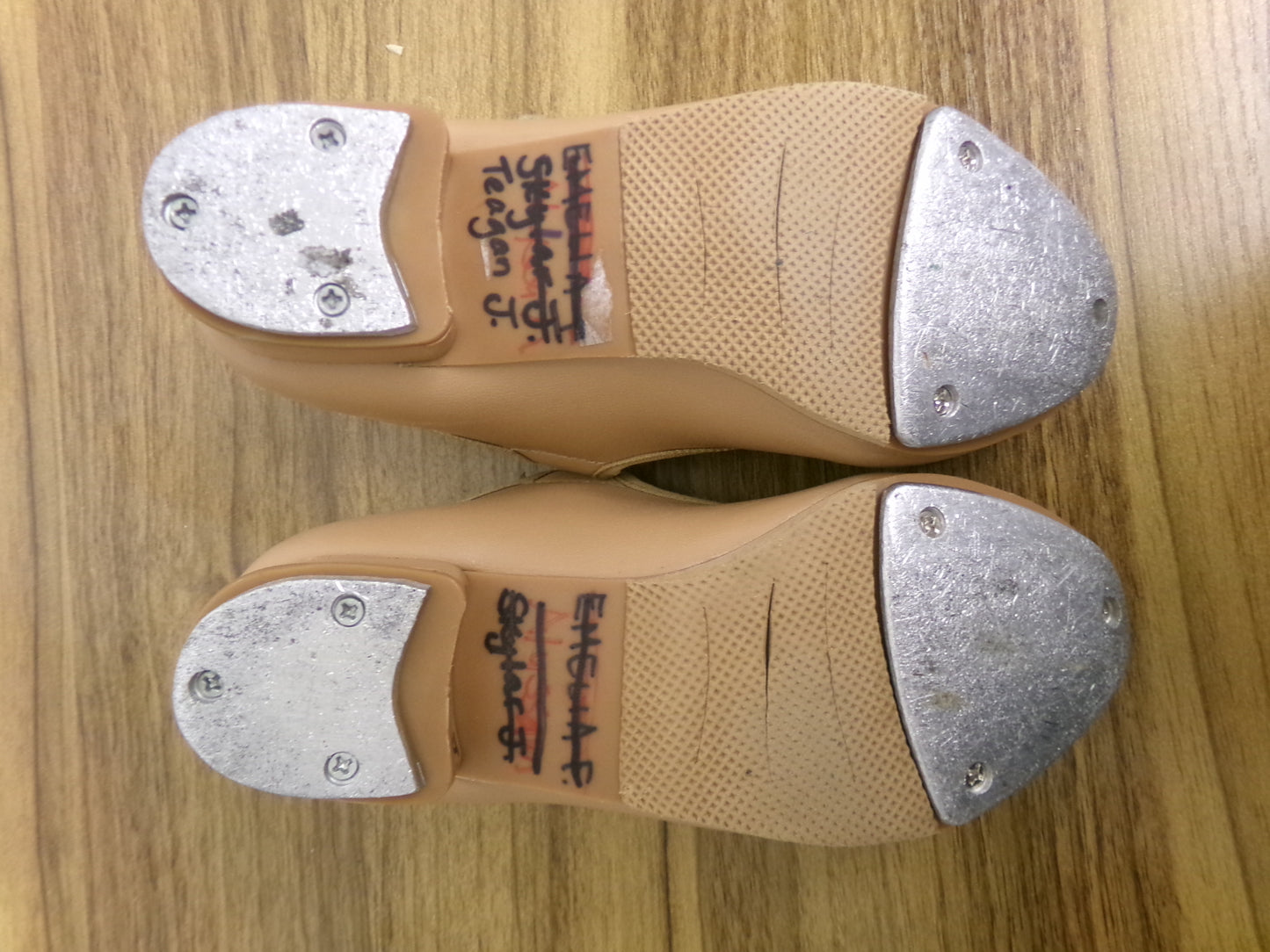 Pre-Owned Dance Tap Shoes Stelle Kids 12M Mary Jane easy Strap Tan
