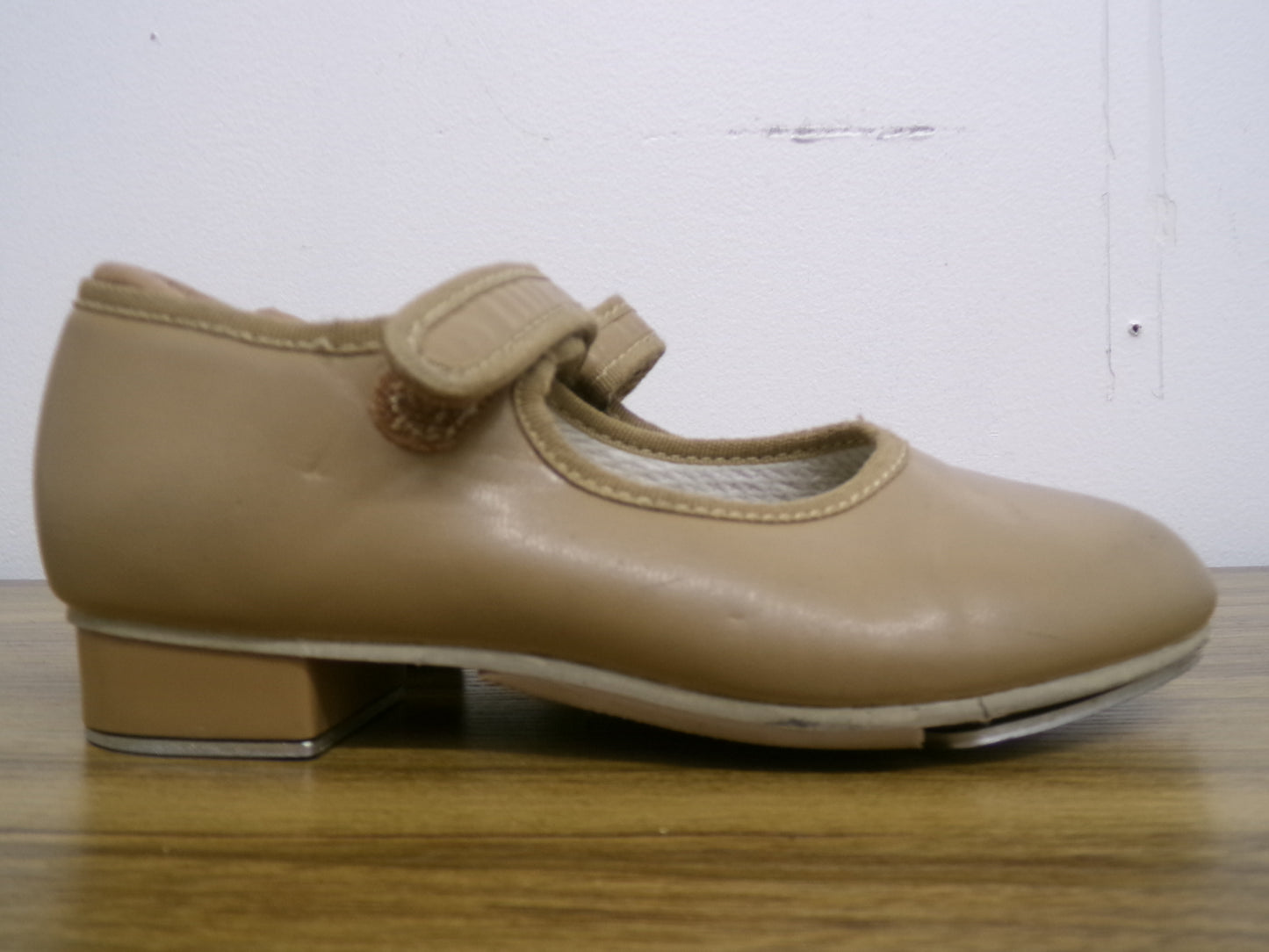 Pre-Owned Tap Shoes Revolution Style RD60014 2M Child Mary Jane Buckle Tan