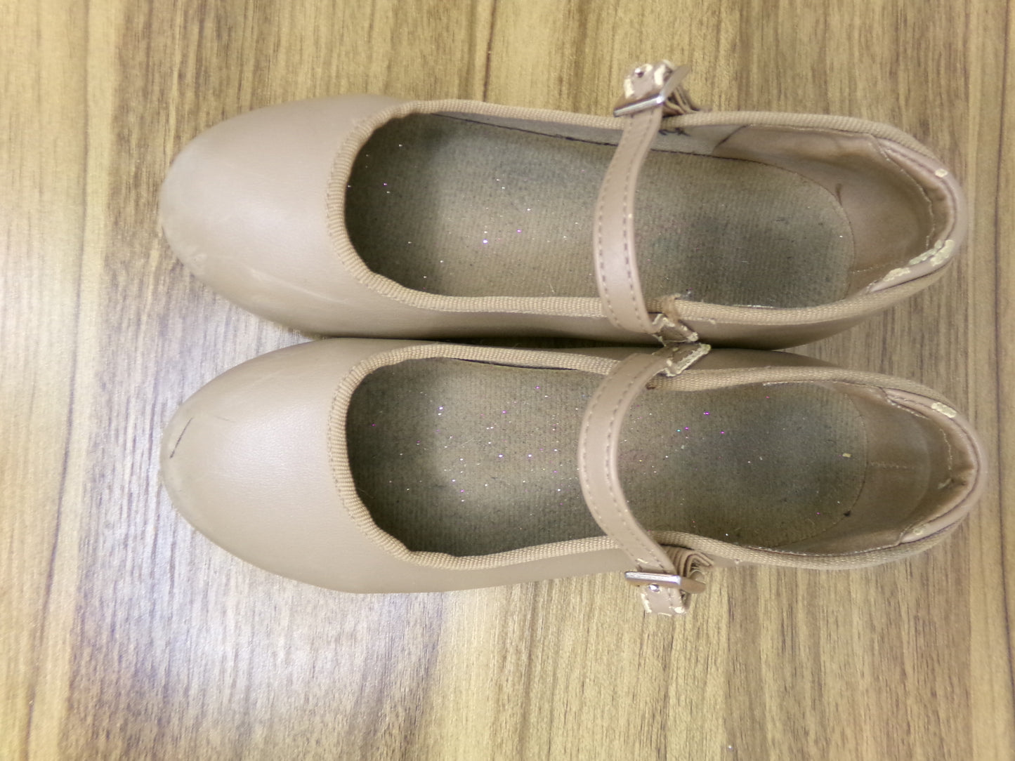 Pre-Owned Tap Shoes Danshuz 753 Adult 2.5M Tan Mary Jane Buckle