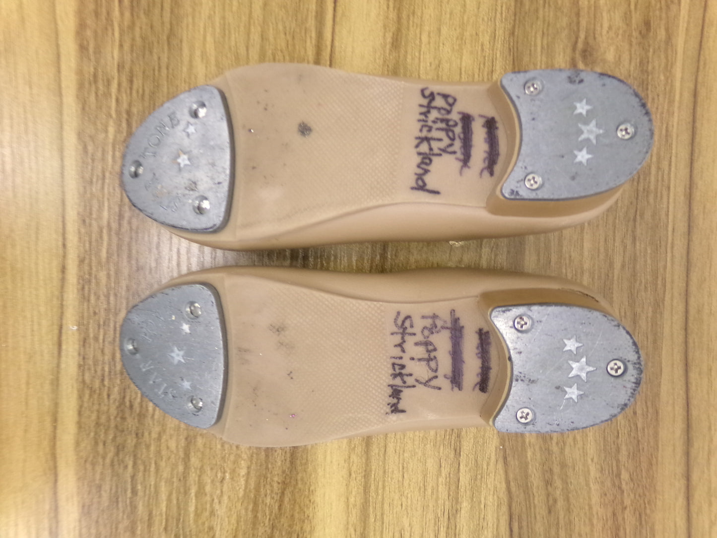 Pre-Owned Tap Shoes Danshuz 753 Adult 2.5M Tan Mary Jane Buckle