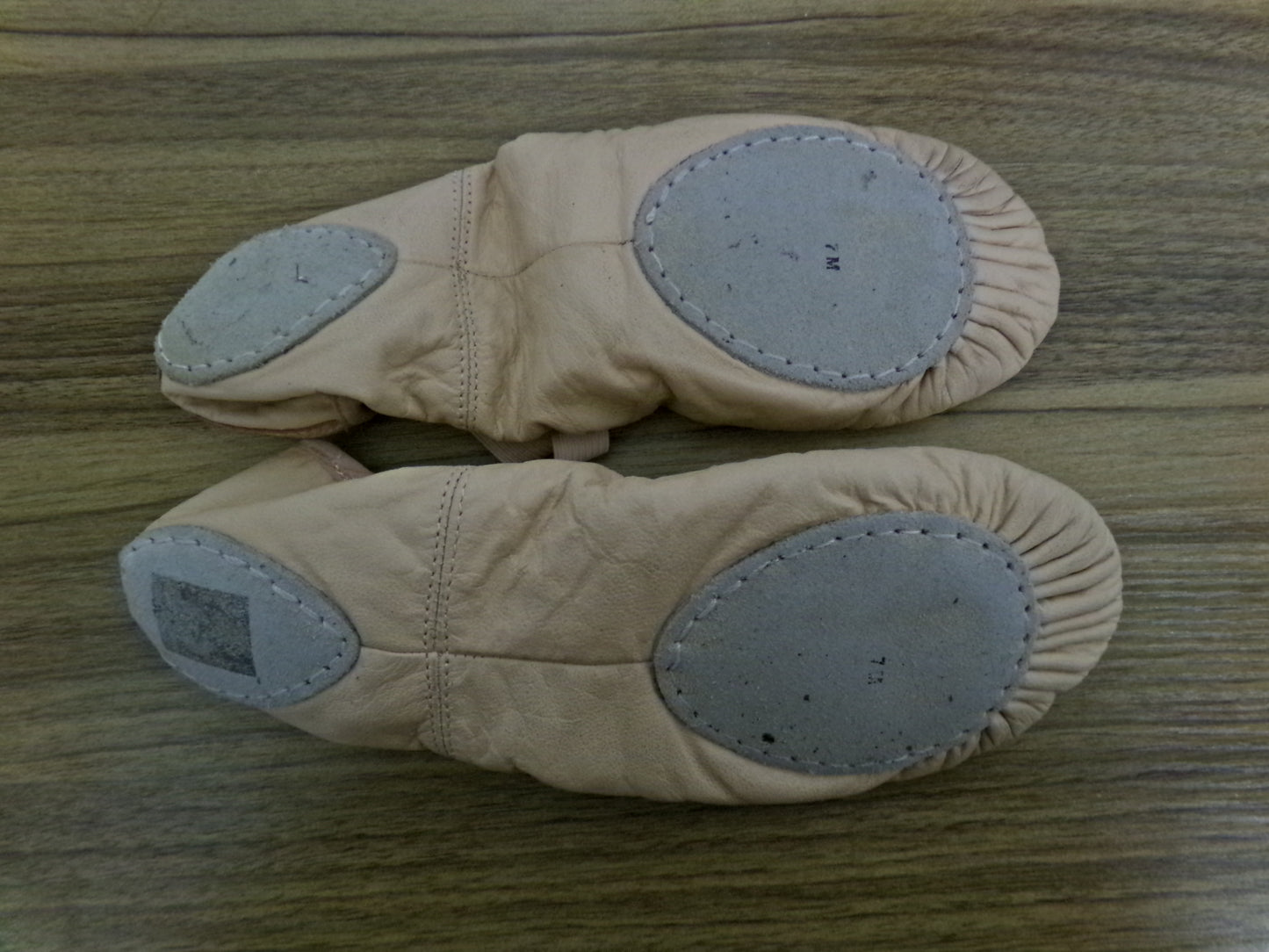 Pre-Owned Ballet Shoes DUX Dance Adult 7.5M Man Made Split Sole