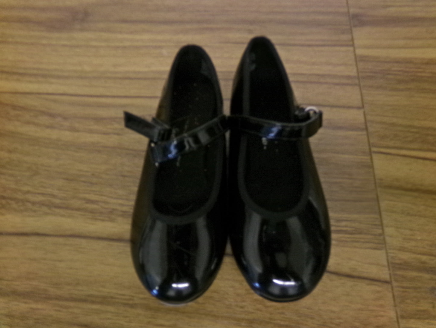 Pre-Owned Tan Tap Shoes ABT Kids 8 Mary Jane Patent Leather Loop Strap