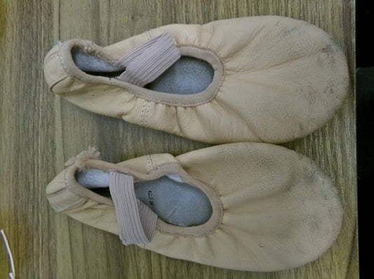 Pre-Owned Ballet Shoes DUX Dance Kids 12.5M Man Made Full Sole