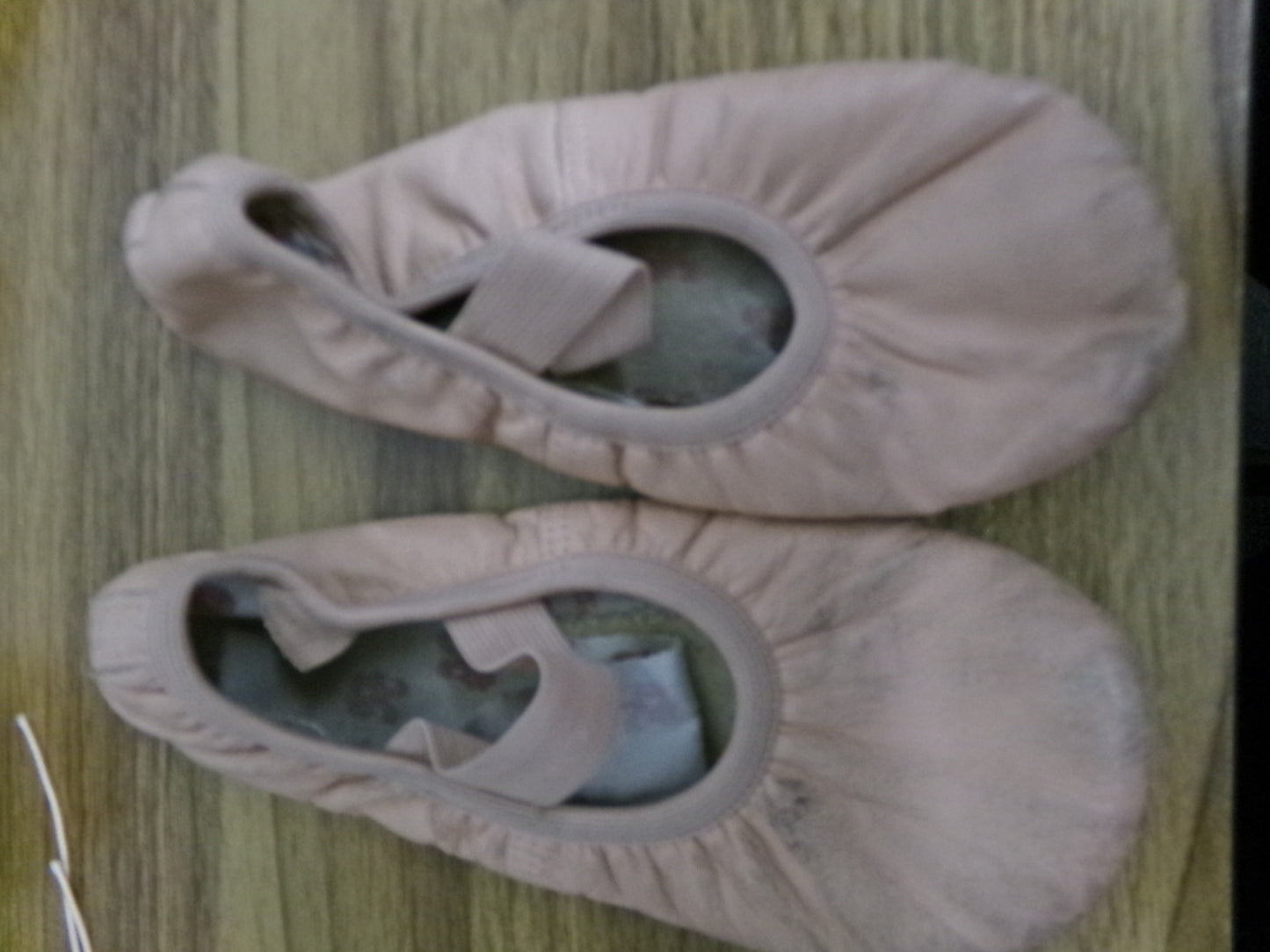 Pre-Owned Ballet Shoes SoDanca Kids 1.5D Pull On Leather Single Strap Full Sole