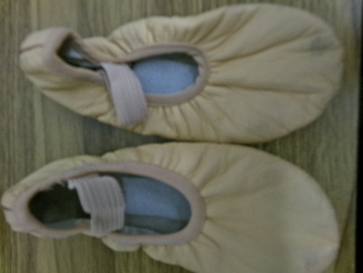Pre-Owned Ballet Shoes DUX Dance Kids 13M Man Made Full Sole (Copy)
