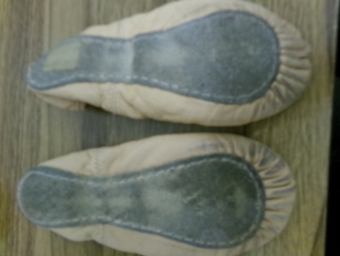 Pre-Owned Ballet Shoes DUX Dance Kids 13M Man Made Full Sole (Copy)