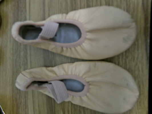 Pre-Owned Ballet Shoes DUX Dance Kids 13M Man Made Split Sole
