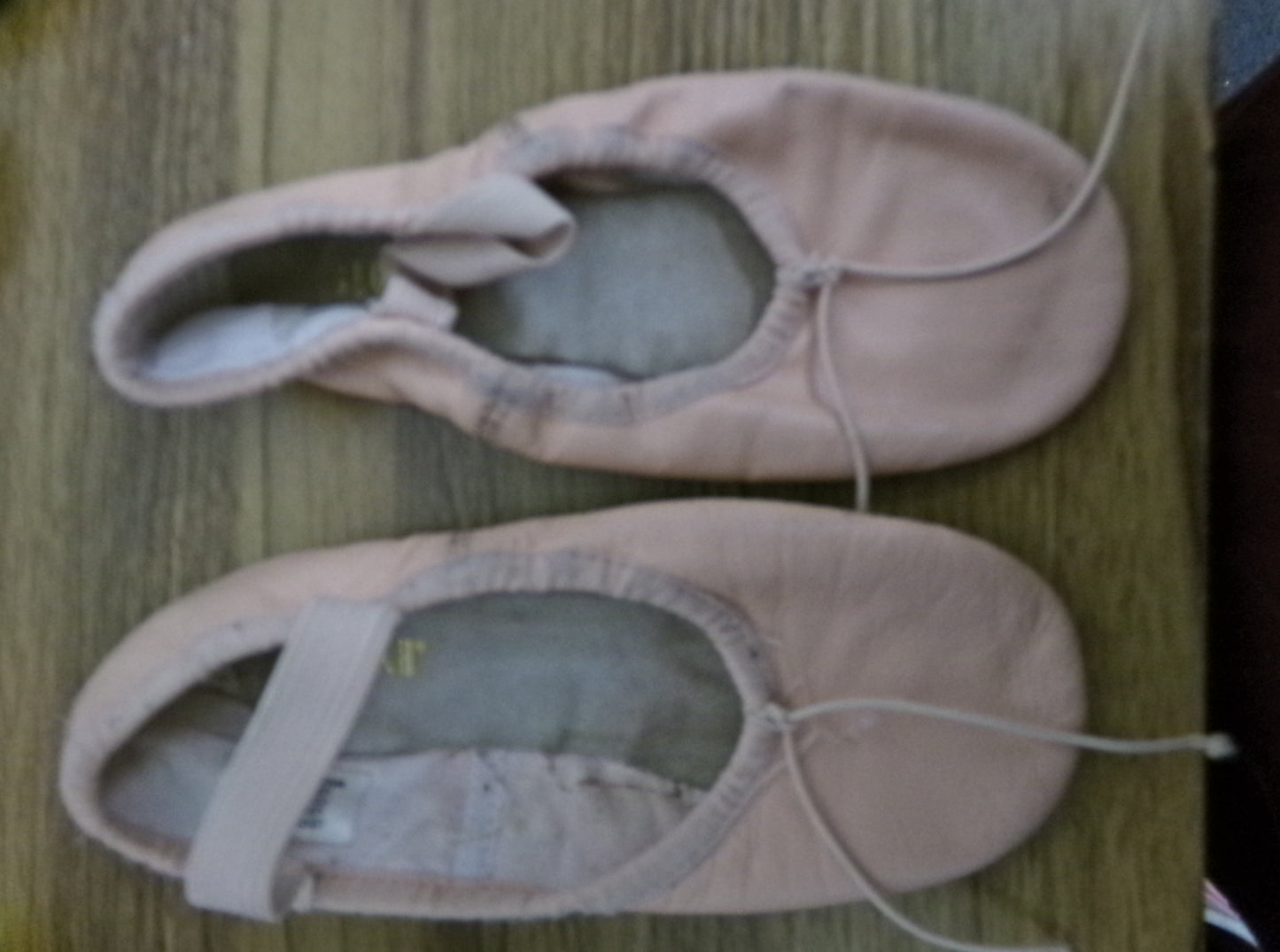 Pre-Owned Ballet Shoes Bloch Kids 13.5M Leather Single Strap Full Sole