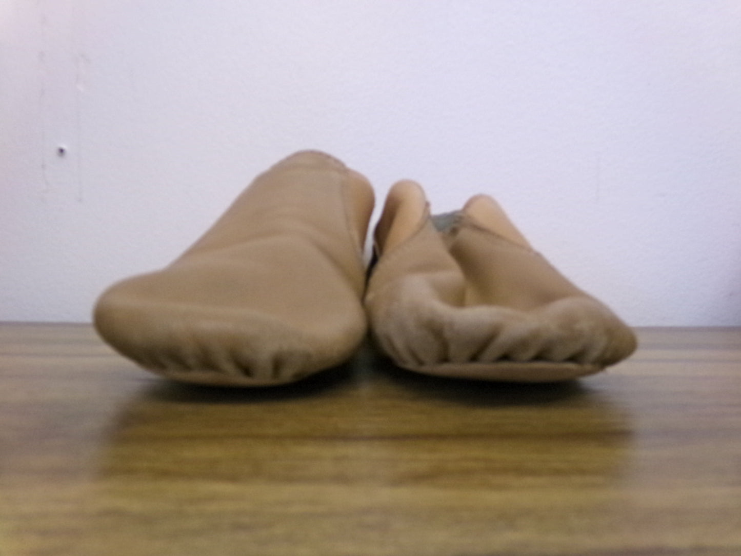 Pre-Owned Jazz Shoes Dance Class Girls 1M Kids Slip On Leather Split Sole