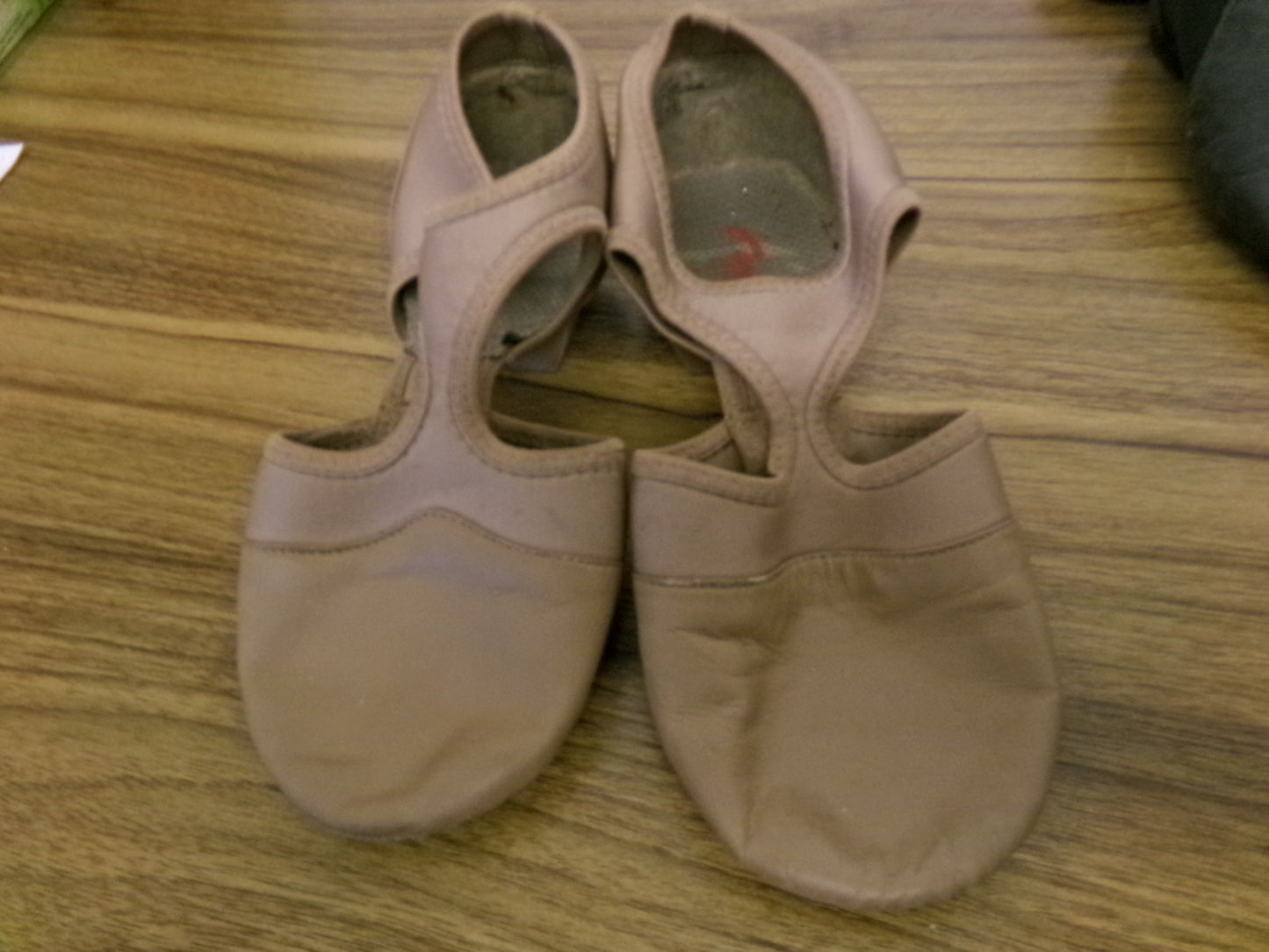 Pre-Owned Jazz Pedini Capezio PP323 Caramel Adult 10.5M Teaching Sandal