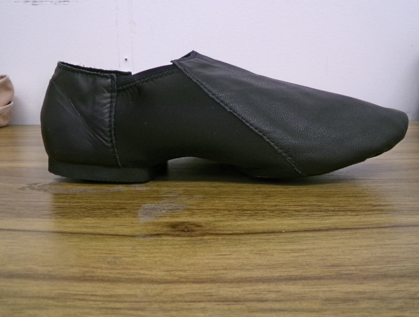 Pre-Owned Jazz Shoes So Danca 9M JZ43 Black Kids Pull On Leather Split Sole